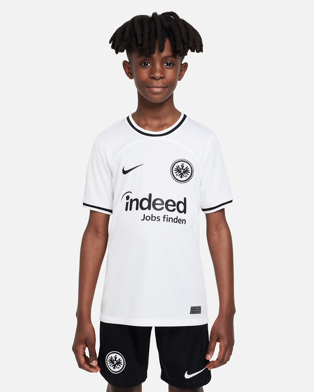 Eintracht Frankfurt 2022/23 Stadium Home Older Kids' Nike Dri-FIT Football Shirt - White/Black