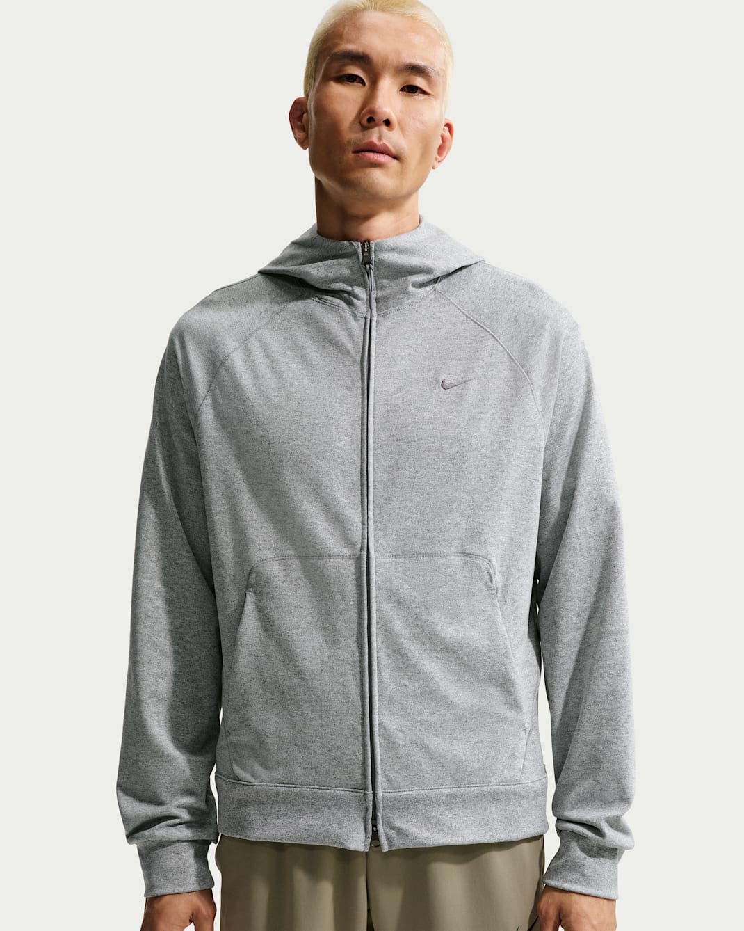 Sudadera con gorro de alto rendimiento Dri-FIT de cierre completo con protección contra los rayos UV para hombre Nike Primary NanoKnit - Gris humo/Jaspeado/Gris humo