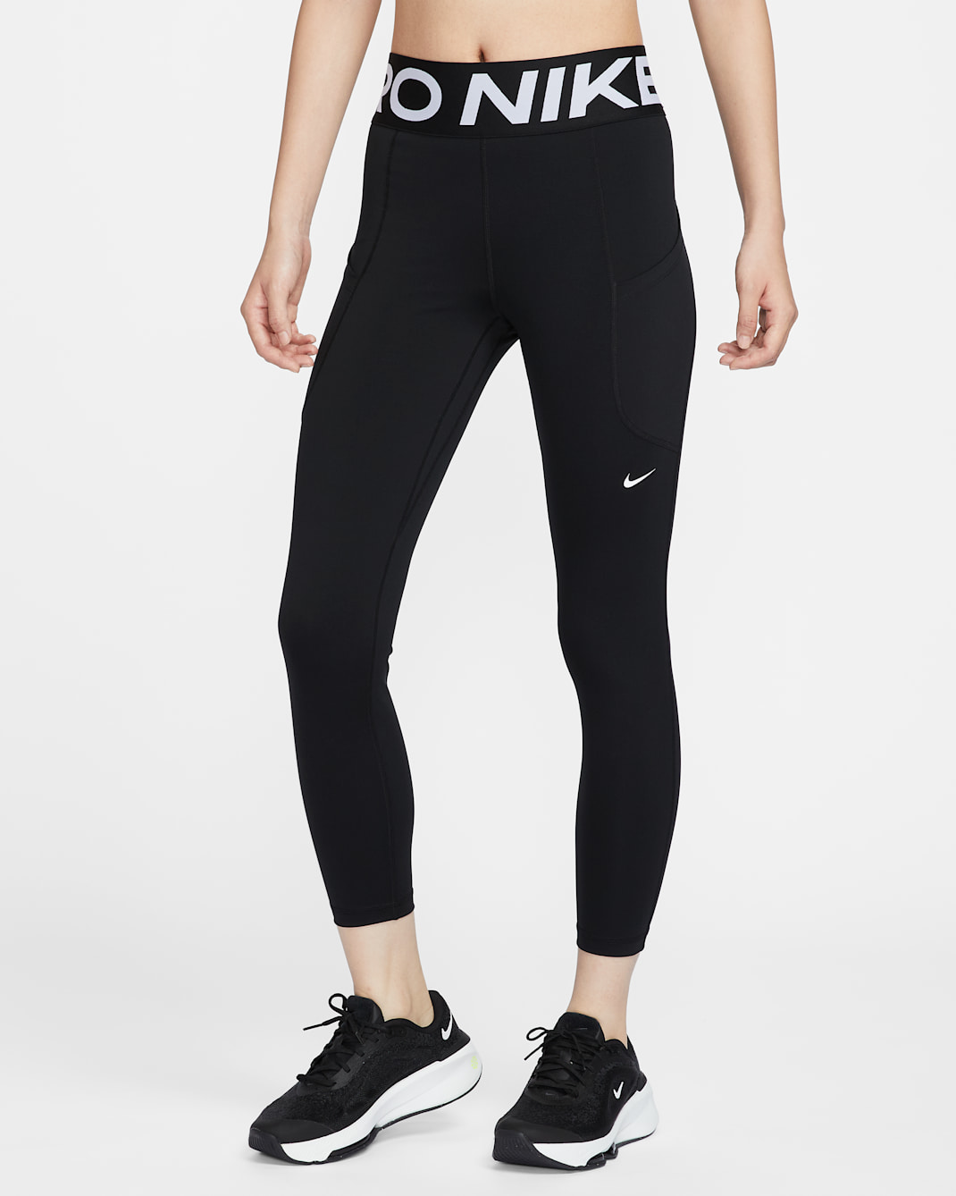เลกกิ้งเอวสูง 7/8 ส่วนผู้หญิงพร้อมกระเป๋า Nike Pro Sculpt - ดำ/ขาว