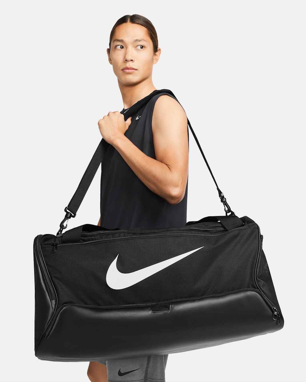 Tréninková sportovní taška Nike Brasilia 9.5 (velká, 95 l) - Černá/Černá/Bílá