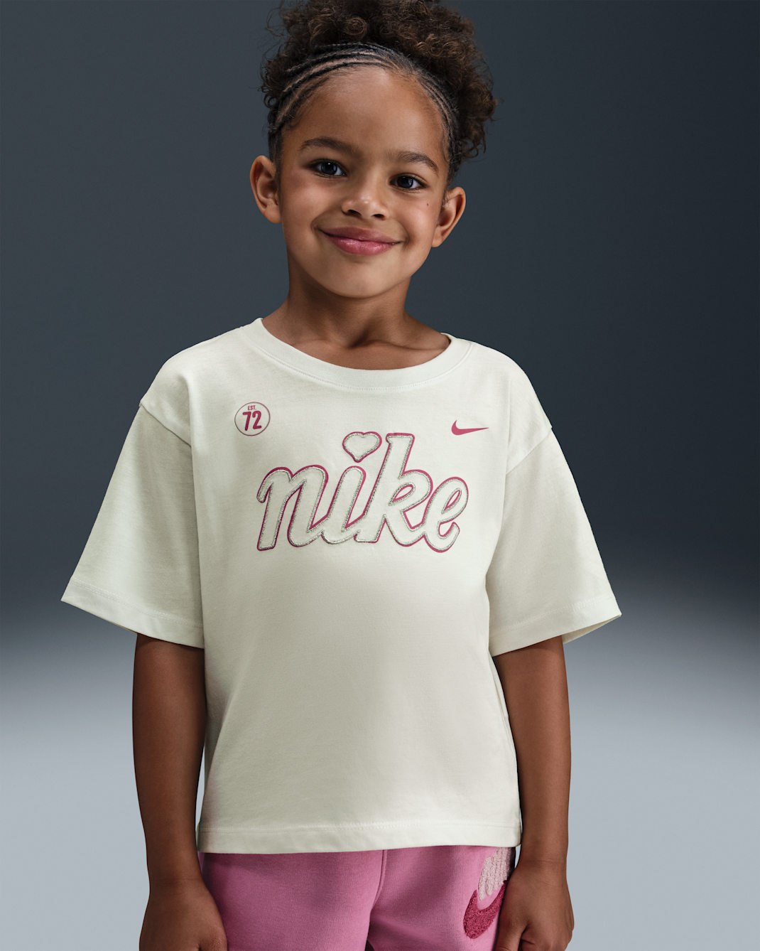 Playera para niños talla pequeña Nike Cozy - Perla suave