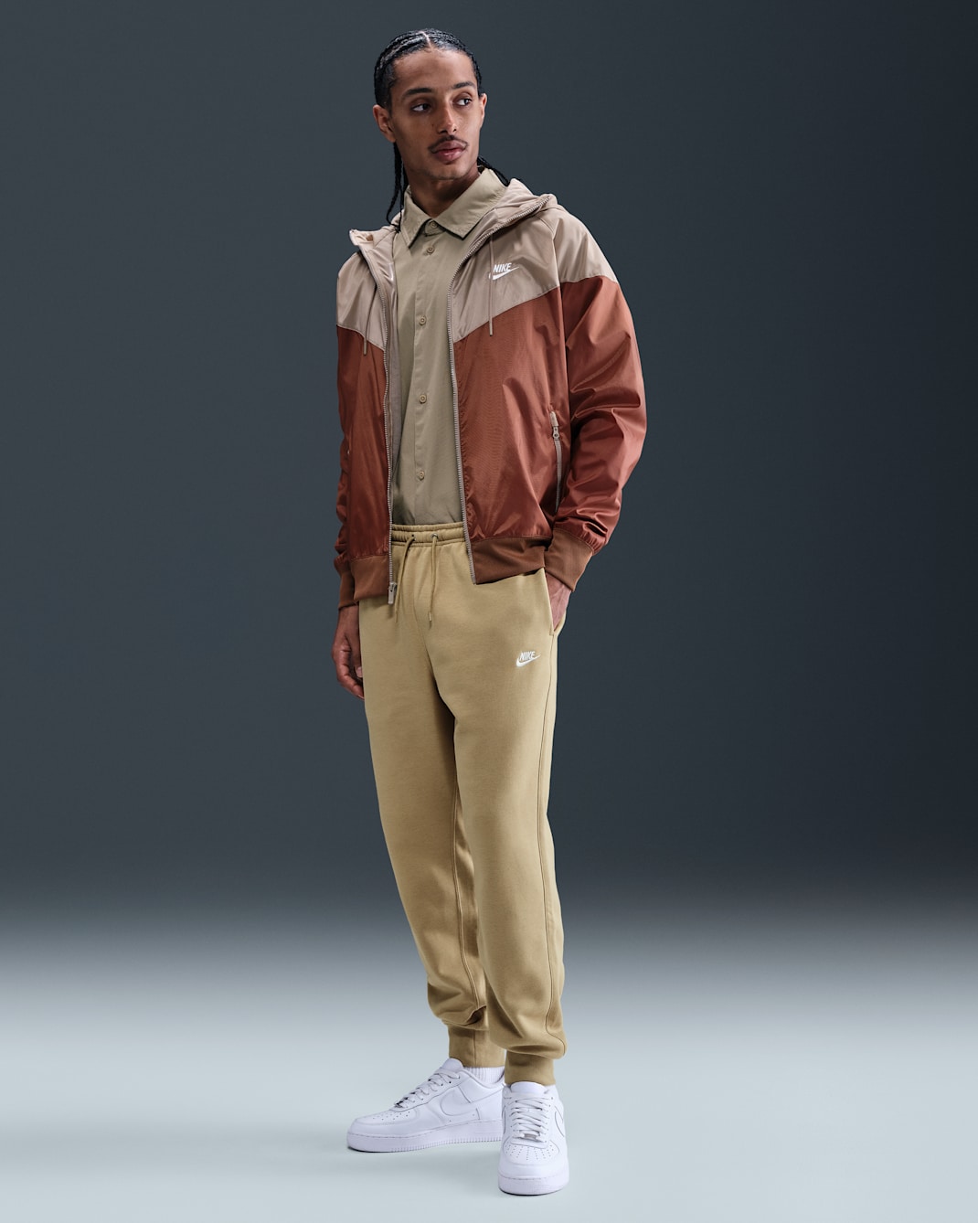 Nike Club Men's Joggers - Parachute Beige/Parachute Beige/White