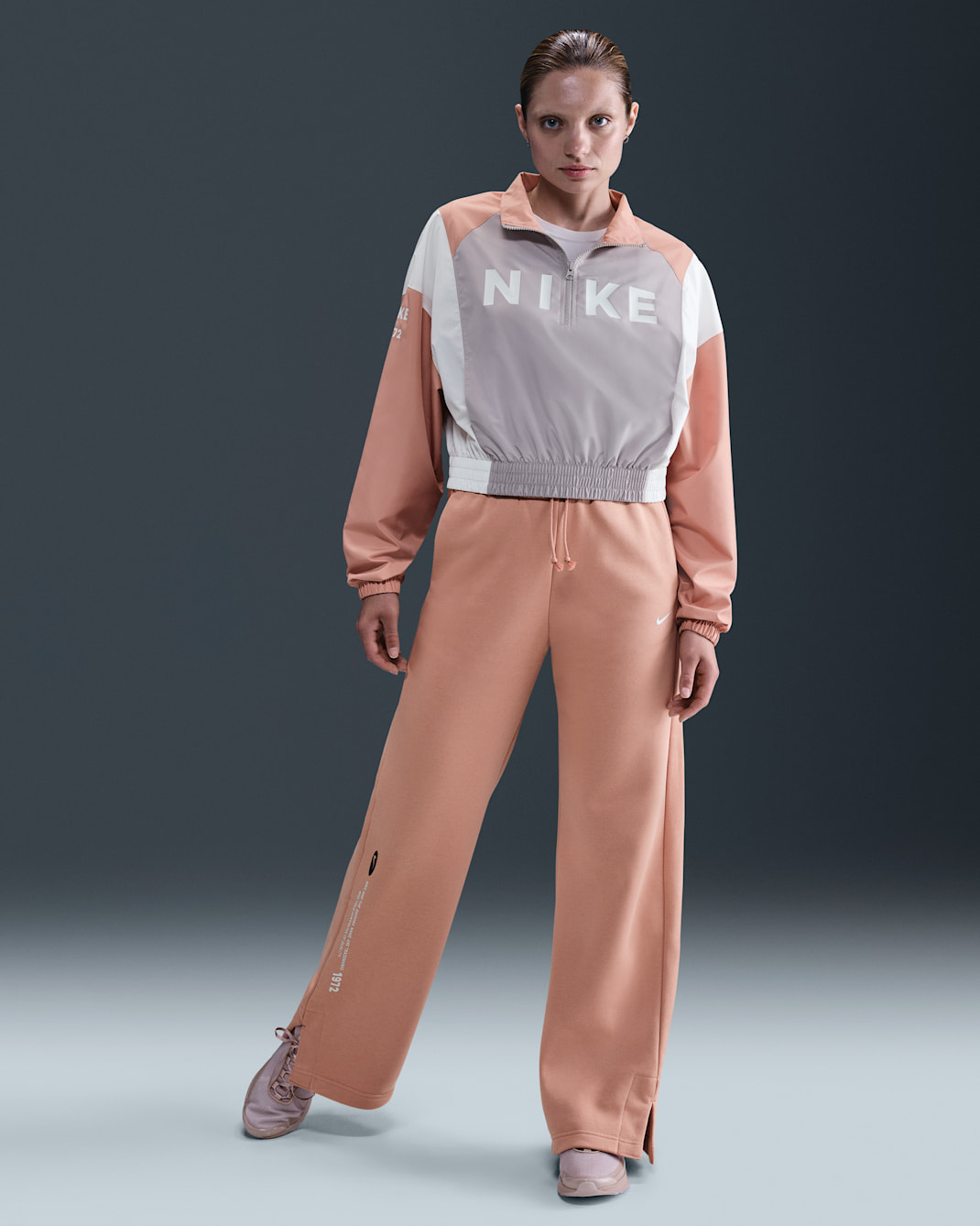 Nike Sportswear Women's Wide-Leg Trousers - Rose Gold/Sail