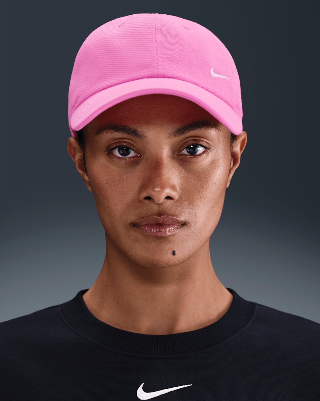 หมวกแก๊ปไร้โครง Nike Club - Playful Pink/Sail