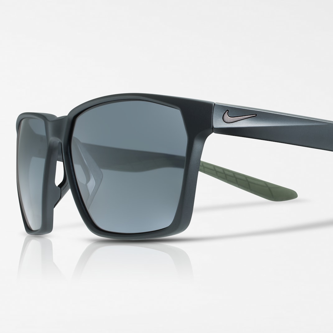 Nike Maverick Golf Sunglasses - Black