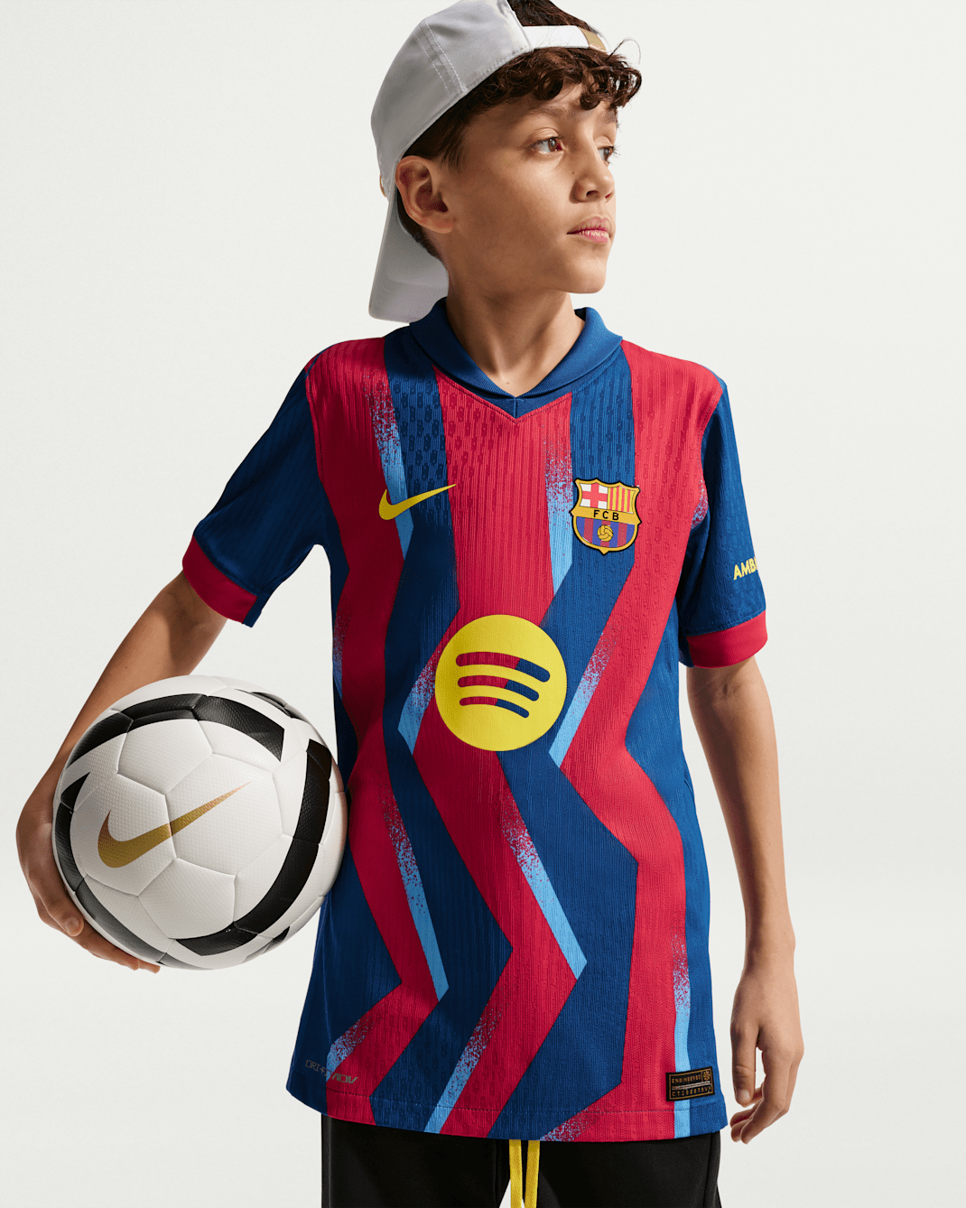 Детская футболка Nike Barcelona 2025/26, сине-красно-желтая
