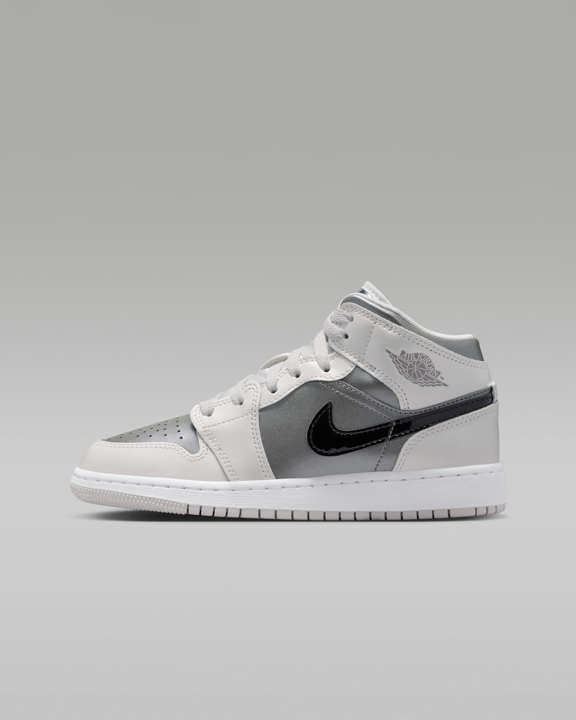 Air Jordan 1 Mid SE Older Kids' Shoes - Photon Dust/Flat Pewter/Black/Blue Chill