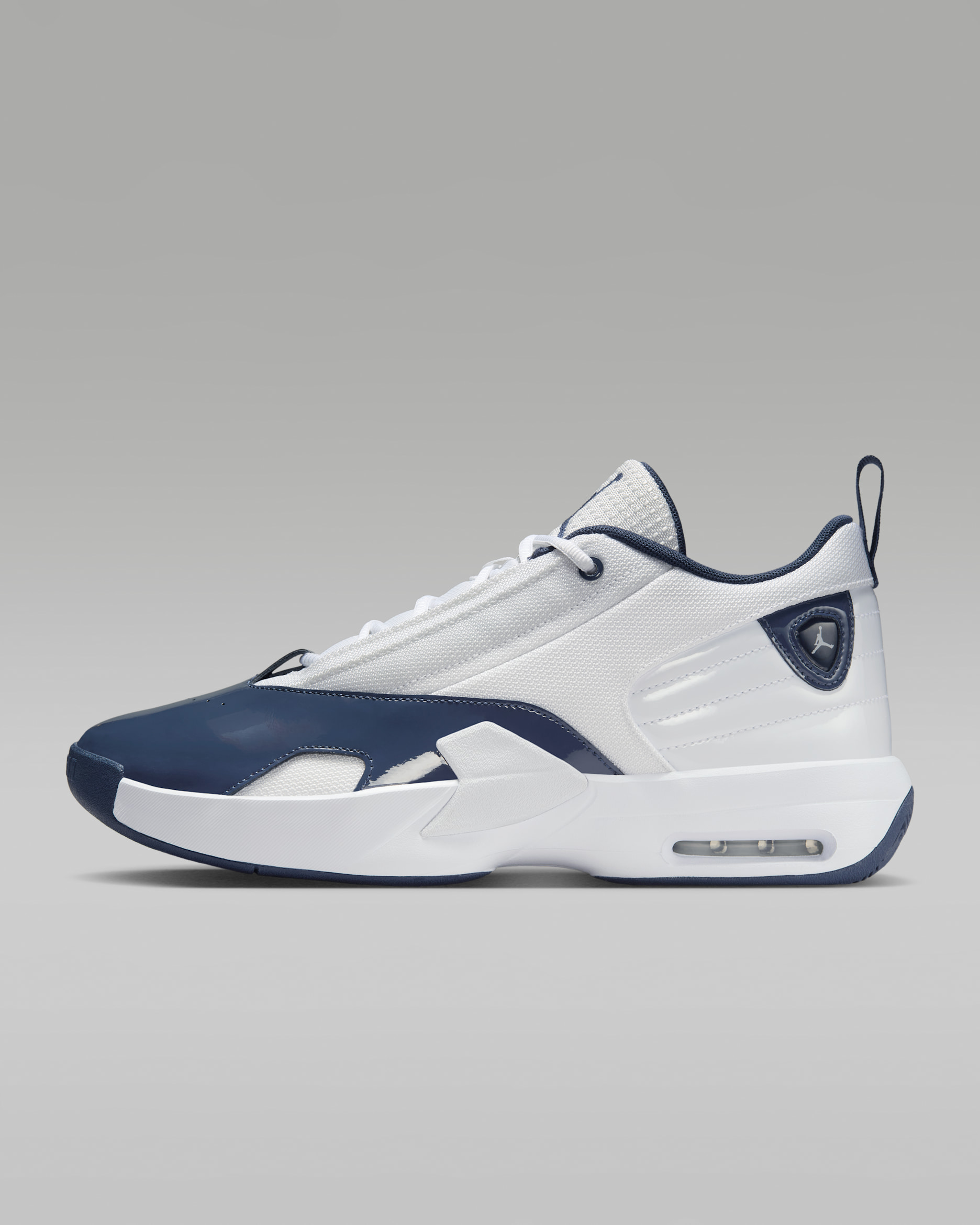 Tenis para hombre Jordan Max Aura 6 - Blanco/Azul marino medianoche
