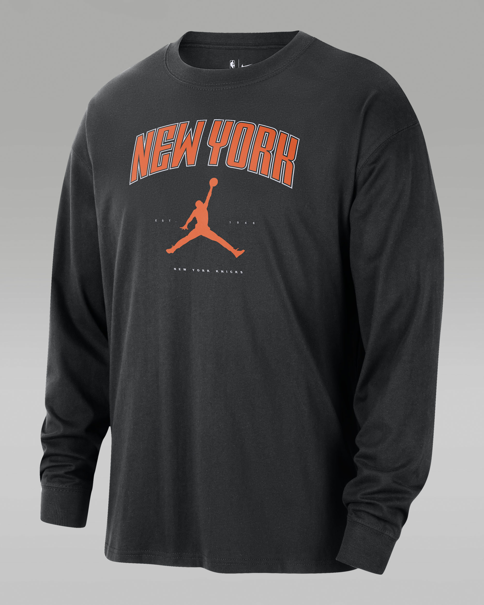 New York Knicks Essential Men's Jordan NBA Long-Sleeve T-Shirt - Black