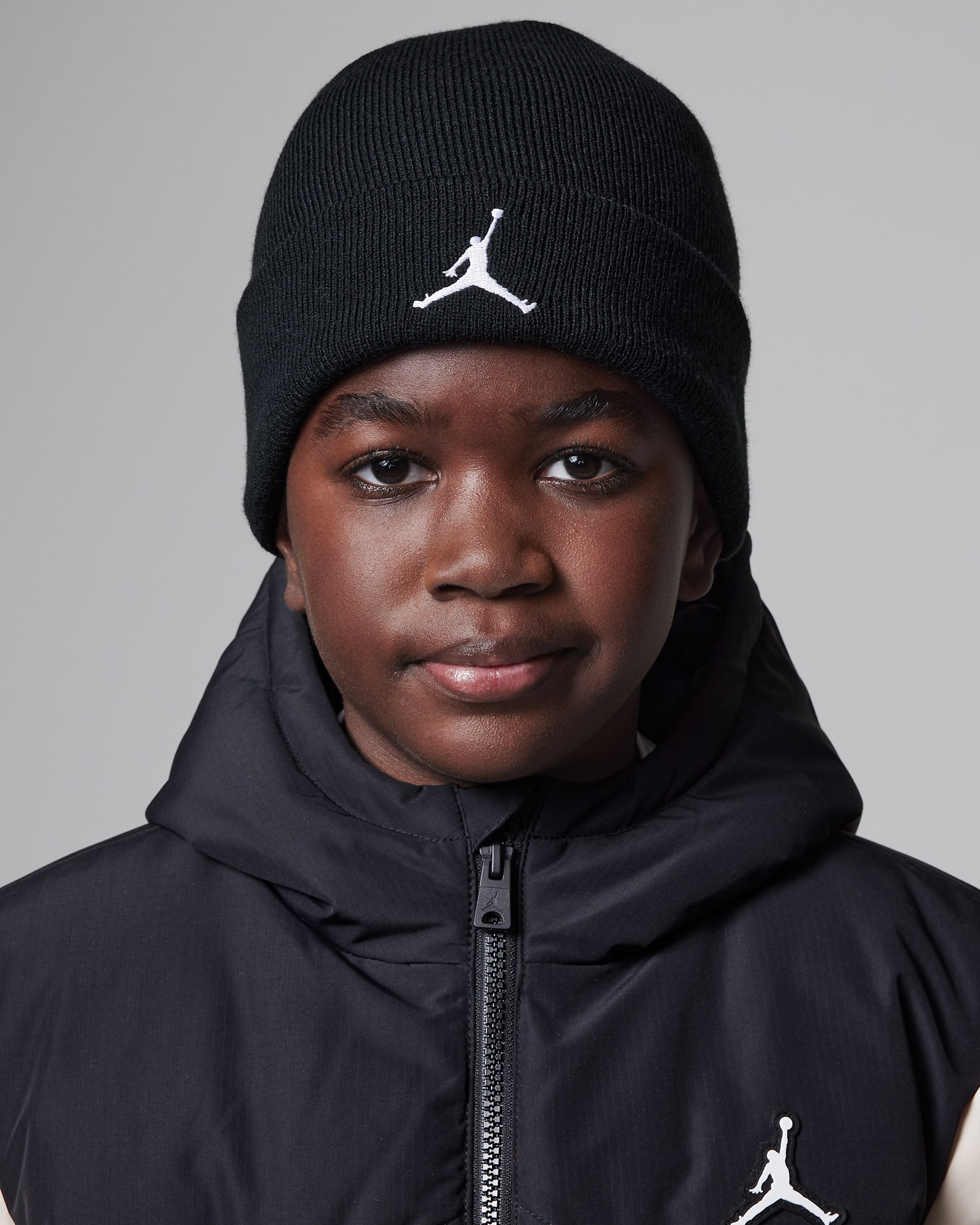 Conjunto de gorro de dos piezas para niños talla grande Jordan Essentials - Negro