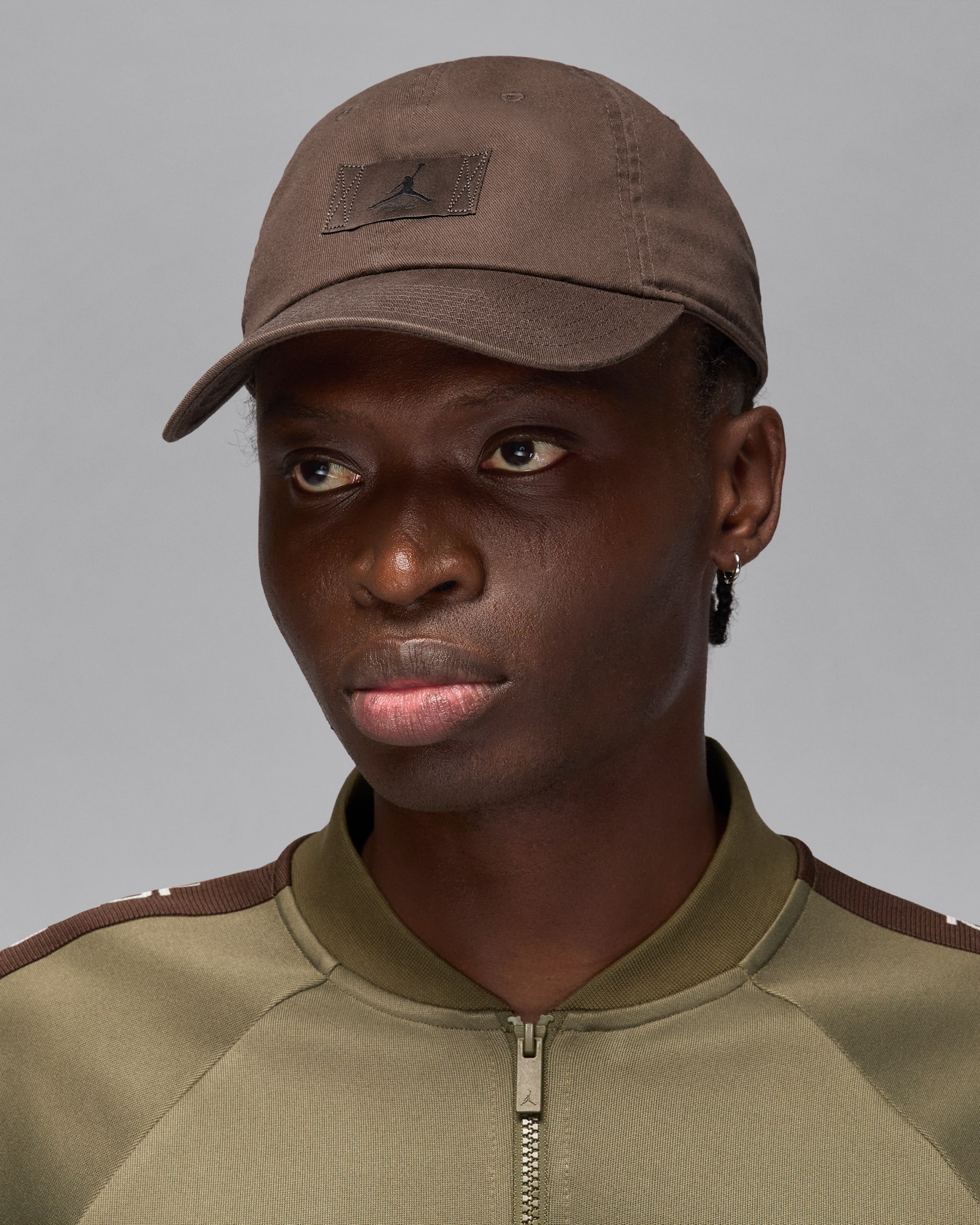 หมวกปรับได้ Jordan Club Cap - Baroque Brown/ดำ