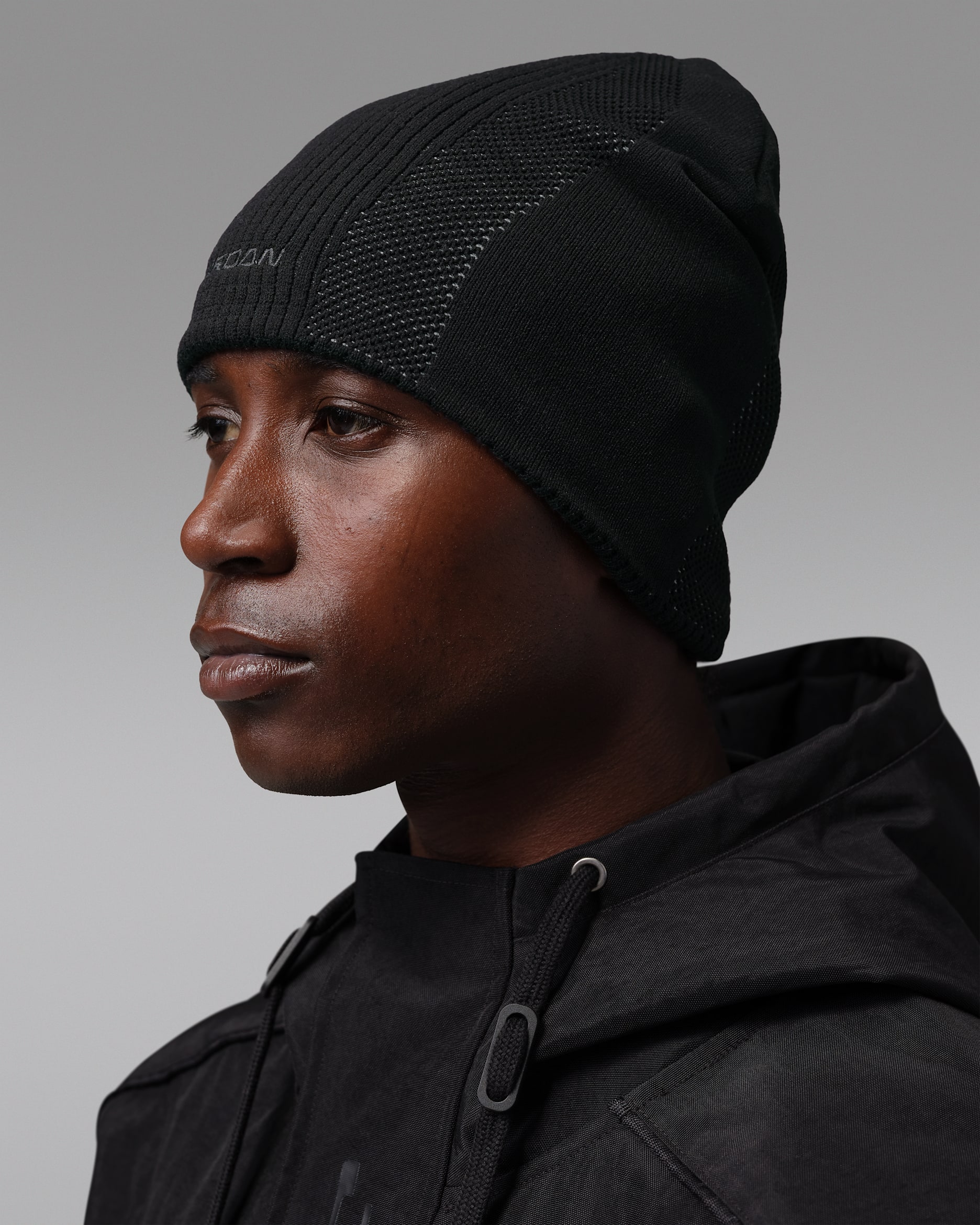 Jordan Peak-beanie - sort/Light Smoke Grey/sort