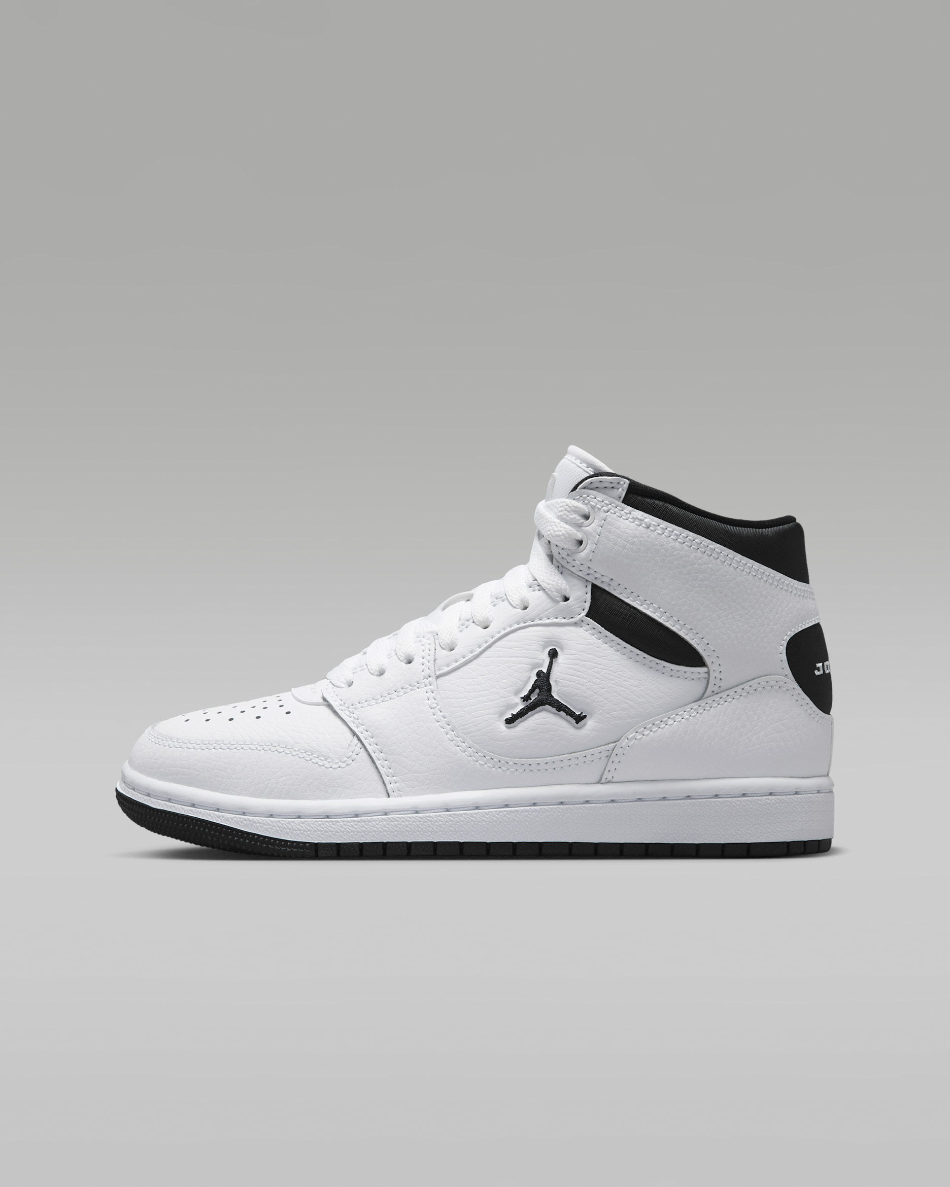 Buty dla dużych dzieci Jordan Court Connect Mid - Biel/Czerń