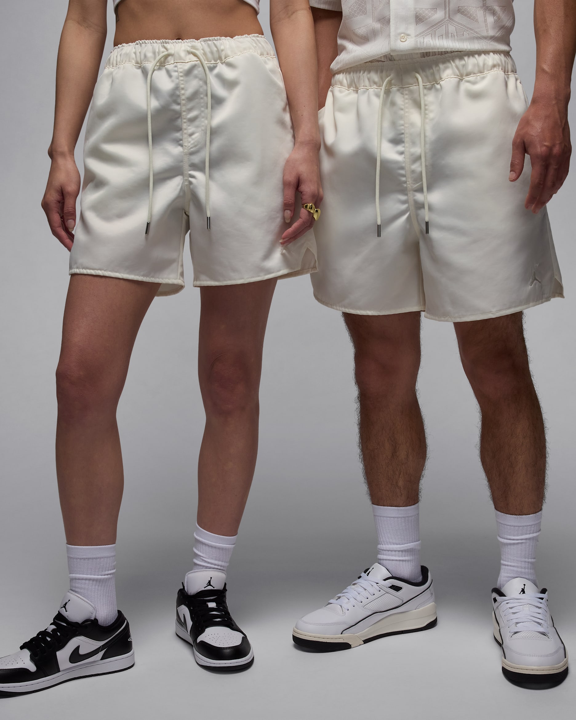 Jordan Essentials Statement Men's 5" Woven Shorts - Sail