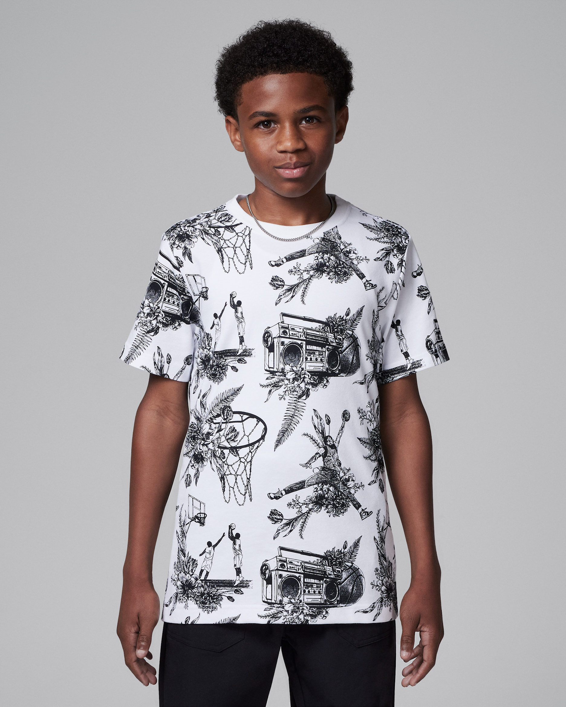 Jordan Dri-FIT Sports Sketch-T-shirt til større børn - hvid