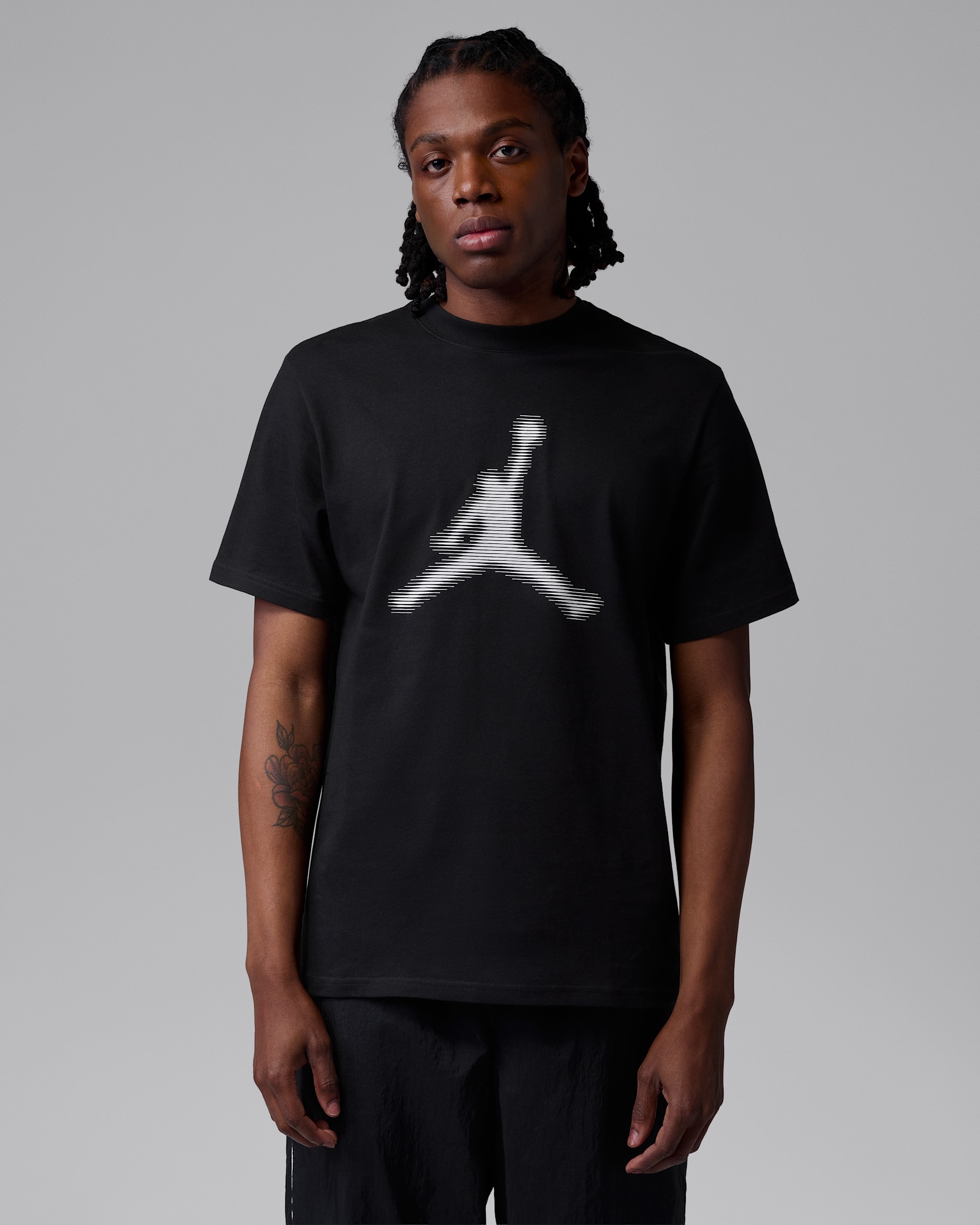 Jordan Sport Men's Dri-FIT Graphic T-Shirt - Black/White