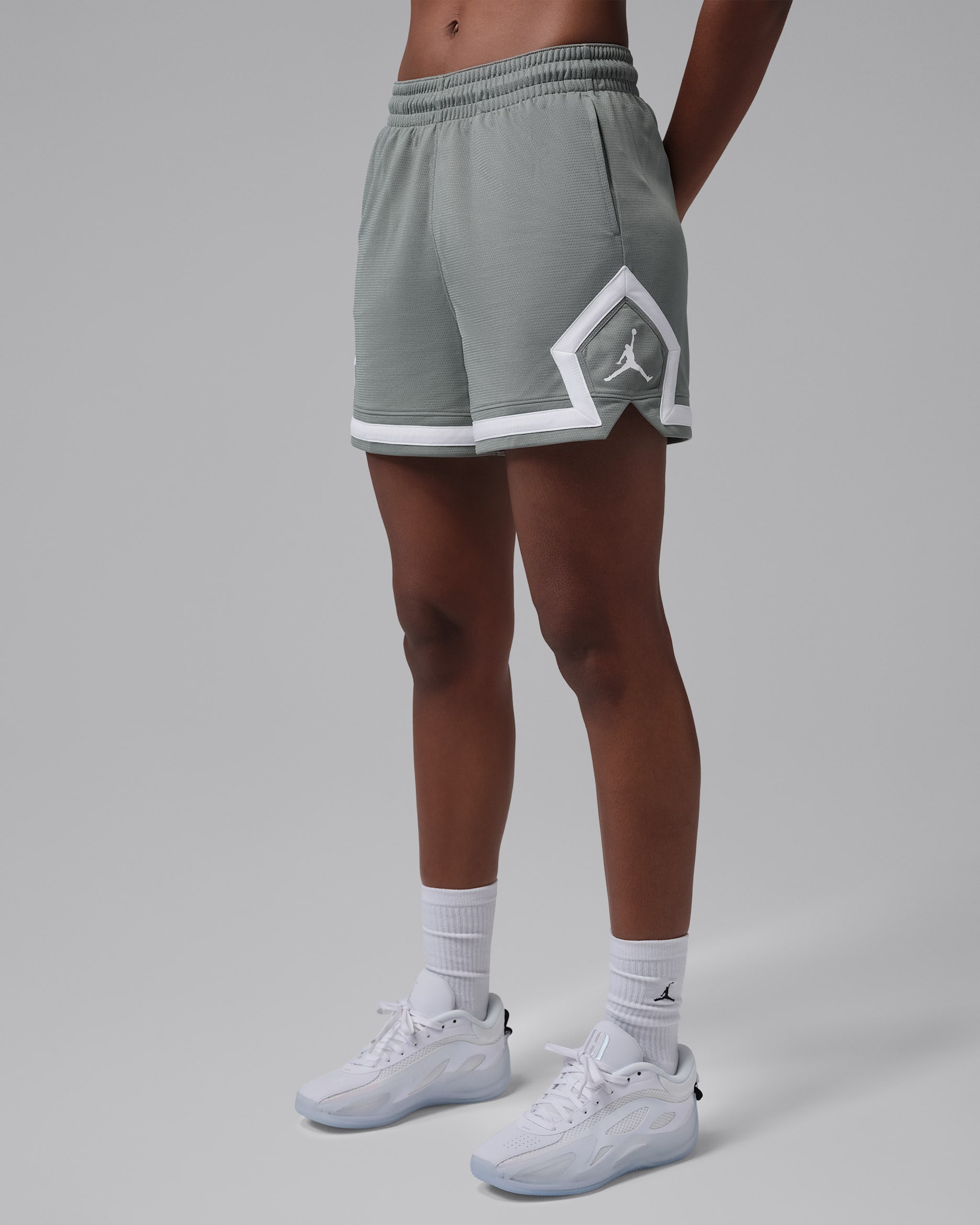 Jordan Sport Women's 10cm (approx.) Diamond Shorts - Clay Green/Clay Green/White/White