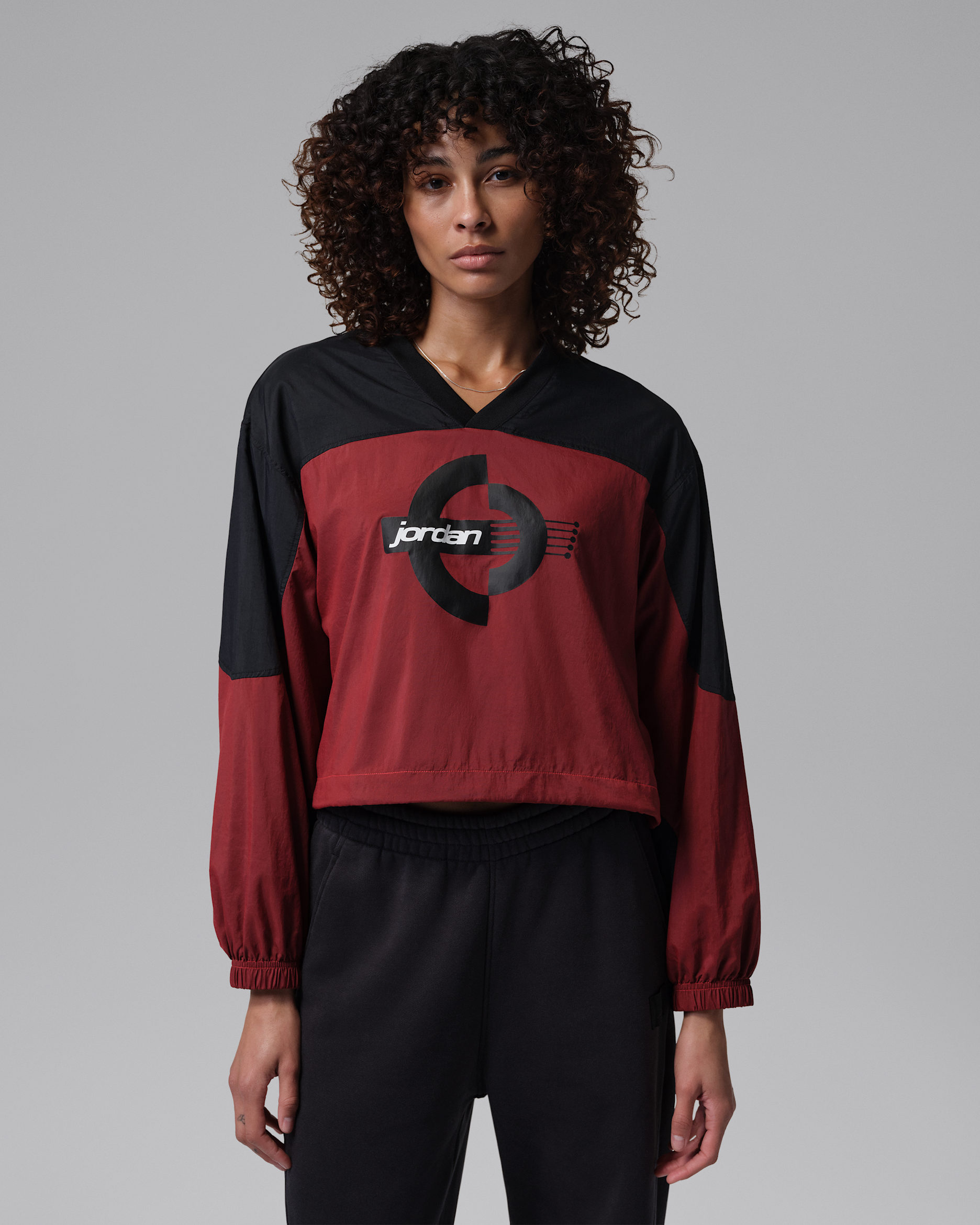 Jordan Brooklyn Women's Woven Long-Sleeve Graphic Pullover - Black/Chile Red/White