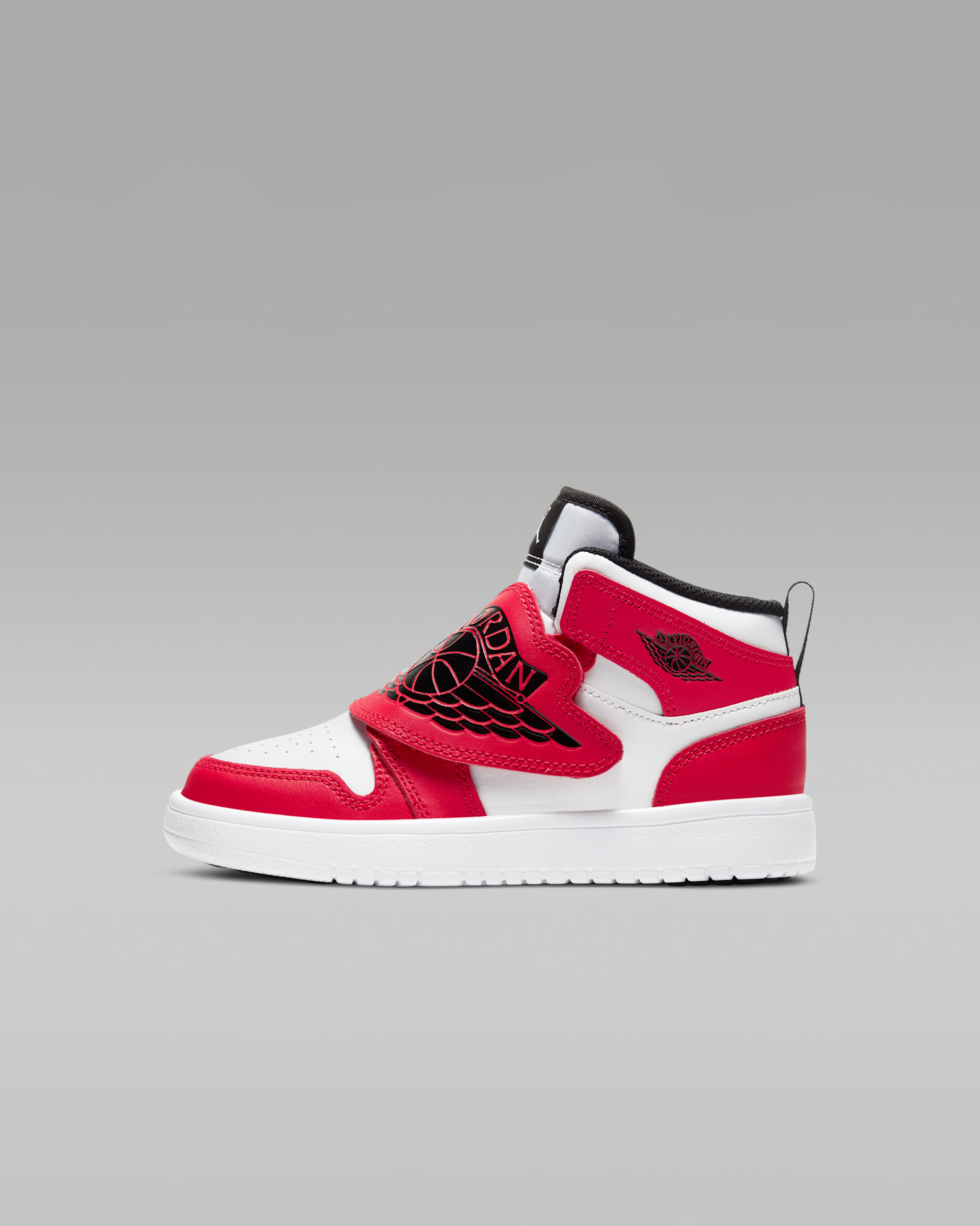 Sky Jordan 1 Younger Kids' Shoe - White/University Red/Black