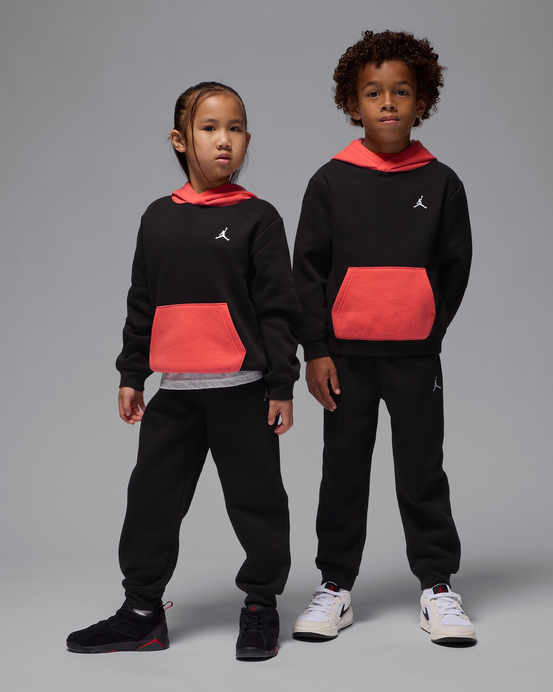 Ensemble deux pièces avec sweat à capuche Jordan Brooklyn Fleece pour enfant - Noir/Hot Lava
