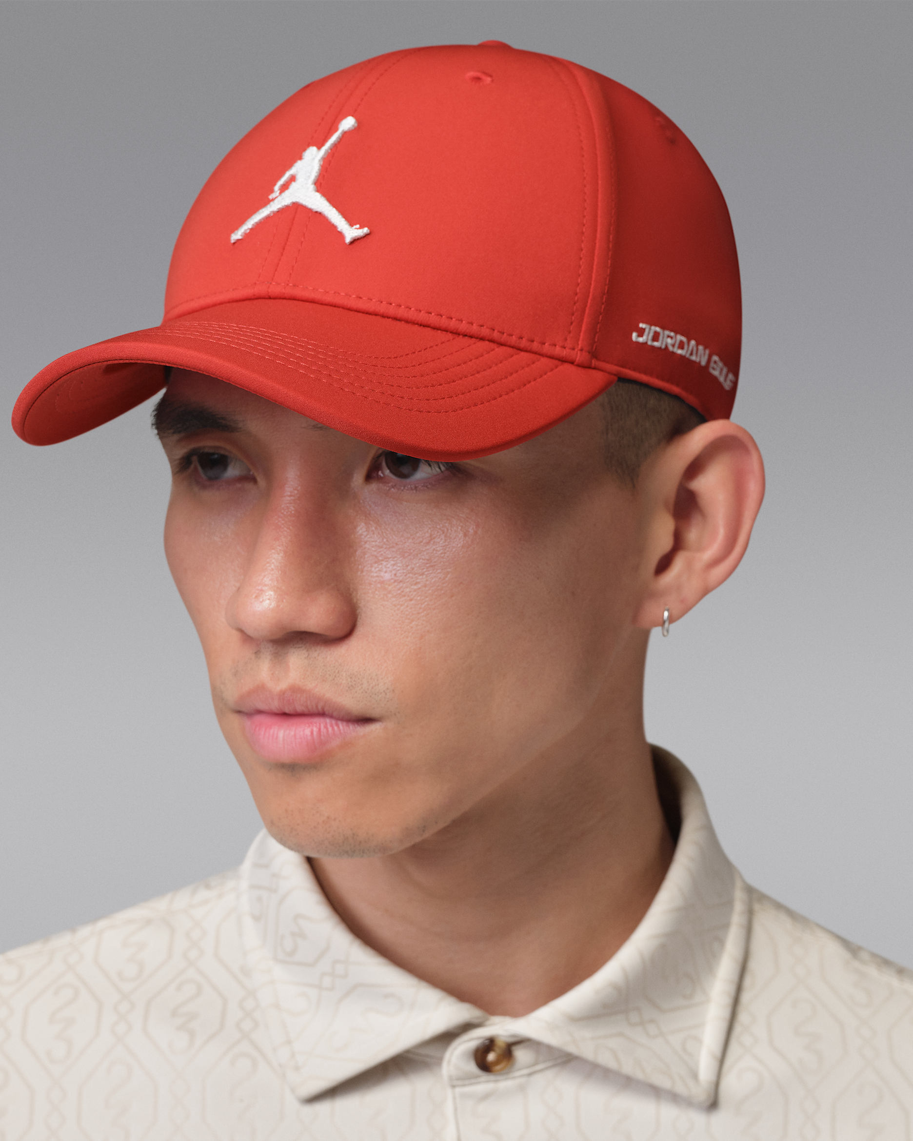 ジョーダンクラブ Dri-FIT ストラクチャード ゴルフキャップ - ミスティックレッド/セイル