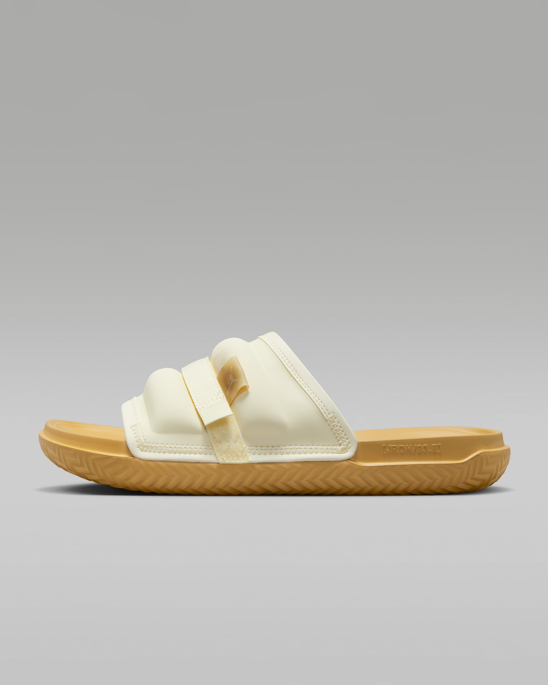 Jordan Super Play Men's Slides - Coconut Milk/Elemental Gold/Coconut Milk