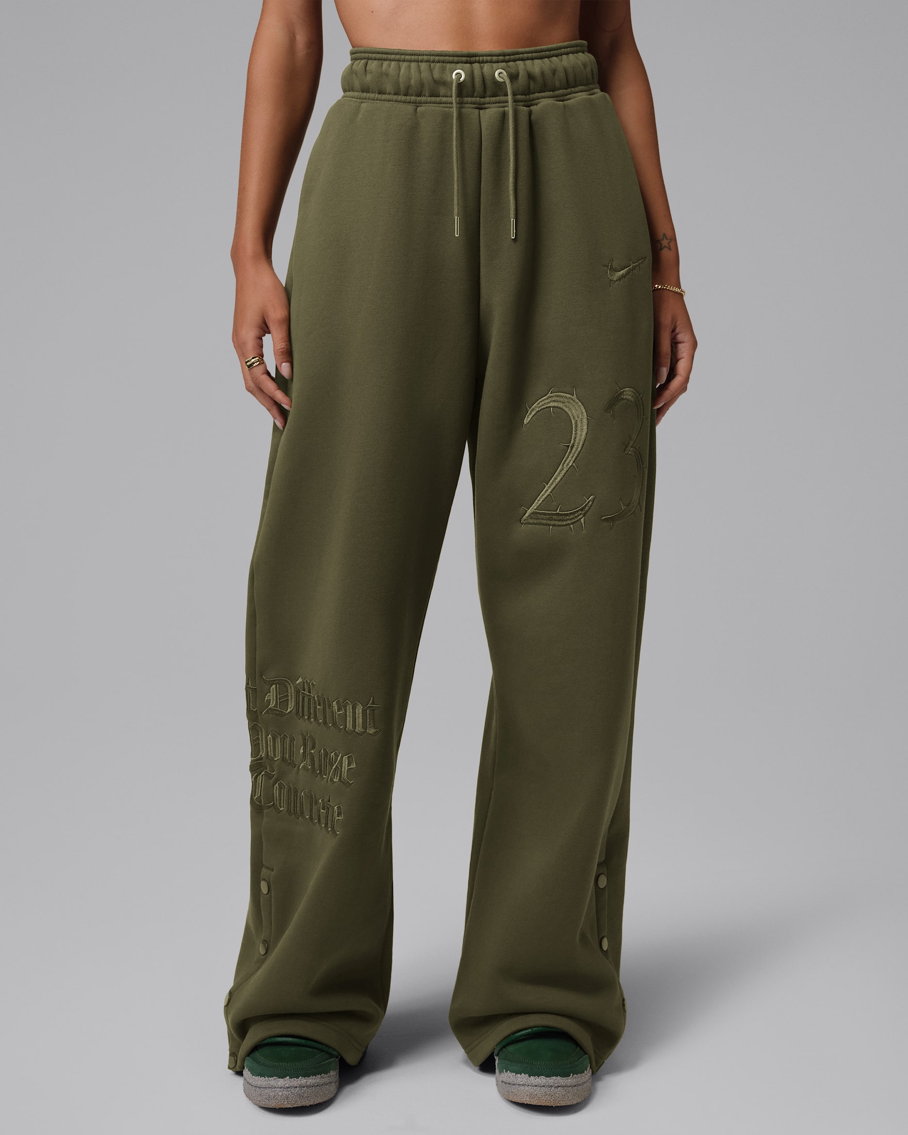 Jordan x Teyana Taylor Fleece Pants - Rough Green