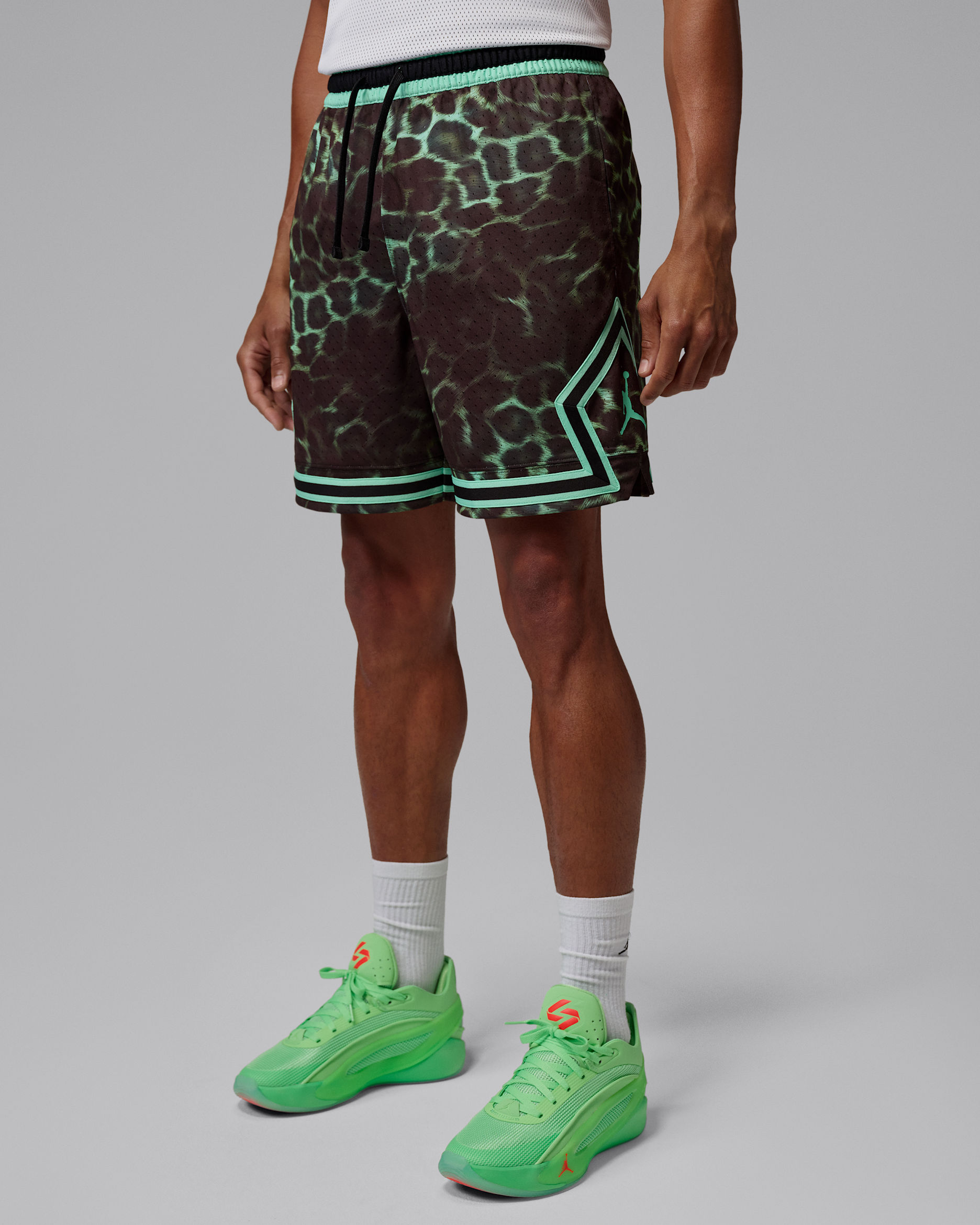 Jordan Sport Men's Dri-FIT Printed Diamond Shorts - Green Glow/Green Glow