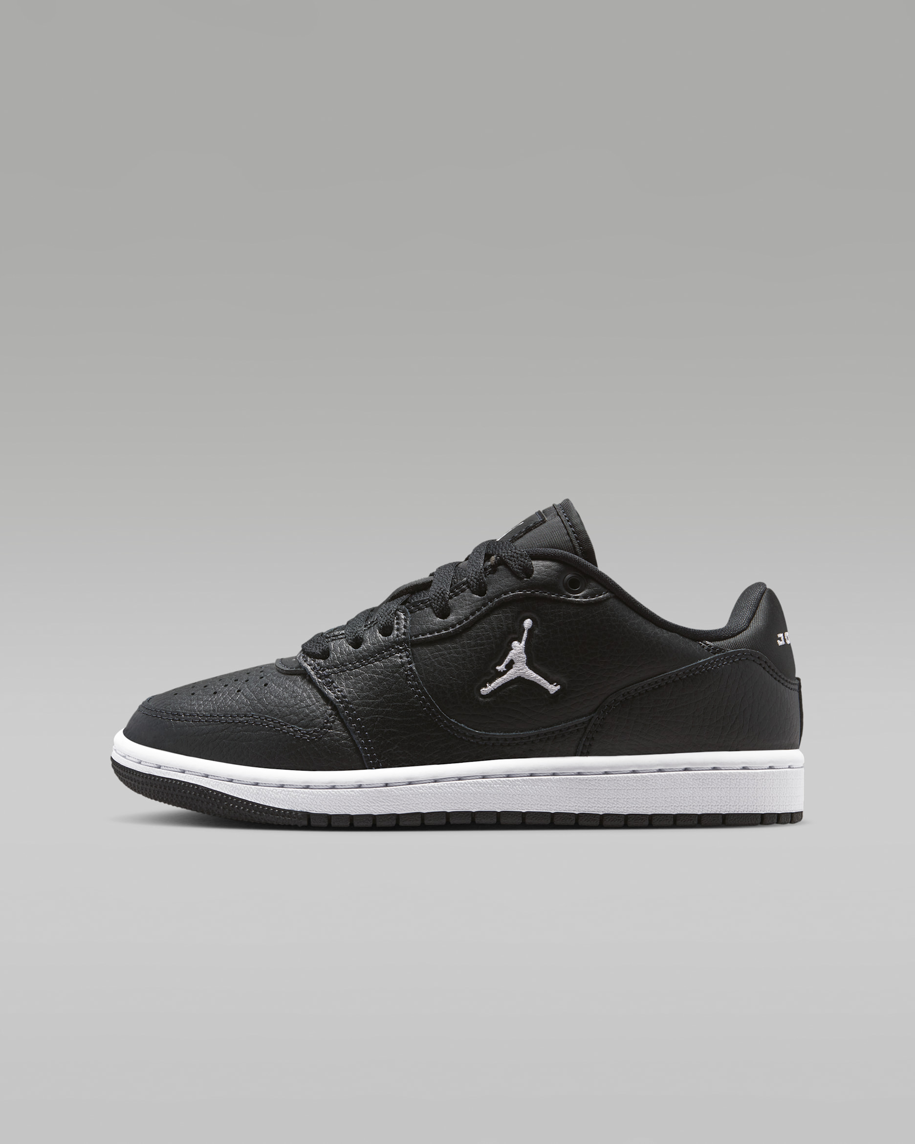 Jordan Court Connect Low Older Kids' Shoes - Black/White