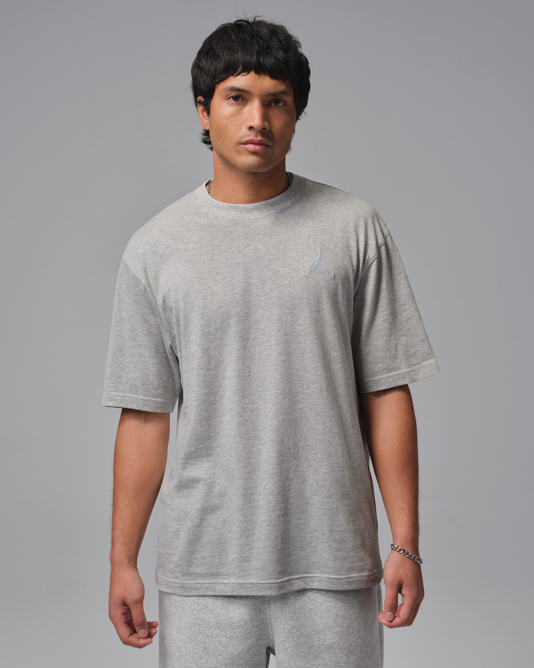 Jordan T-Shirt mit gesticktem Jumpman (Herren) - Grey Heather/Weiß