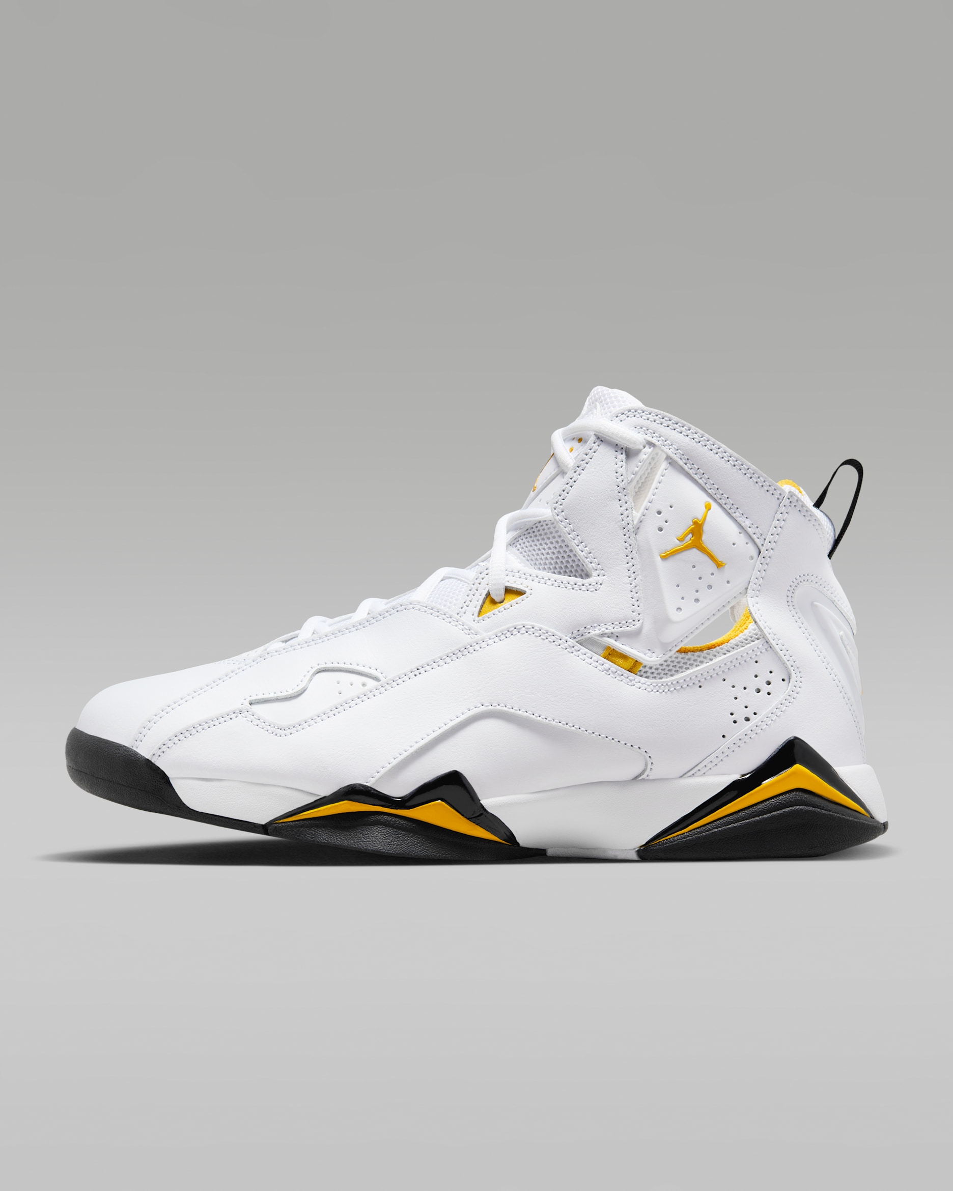 Tenis para hombre Jordan True Flight - Blanco/Amarillo ocre/Negro