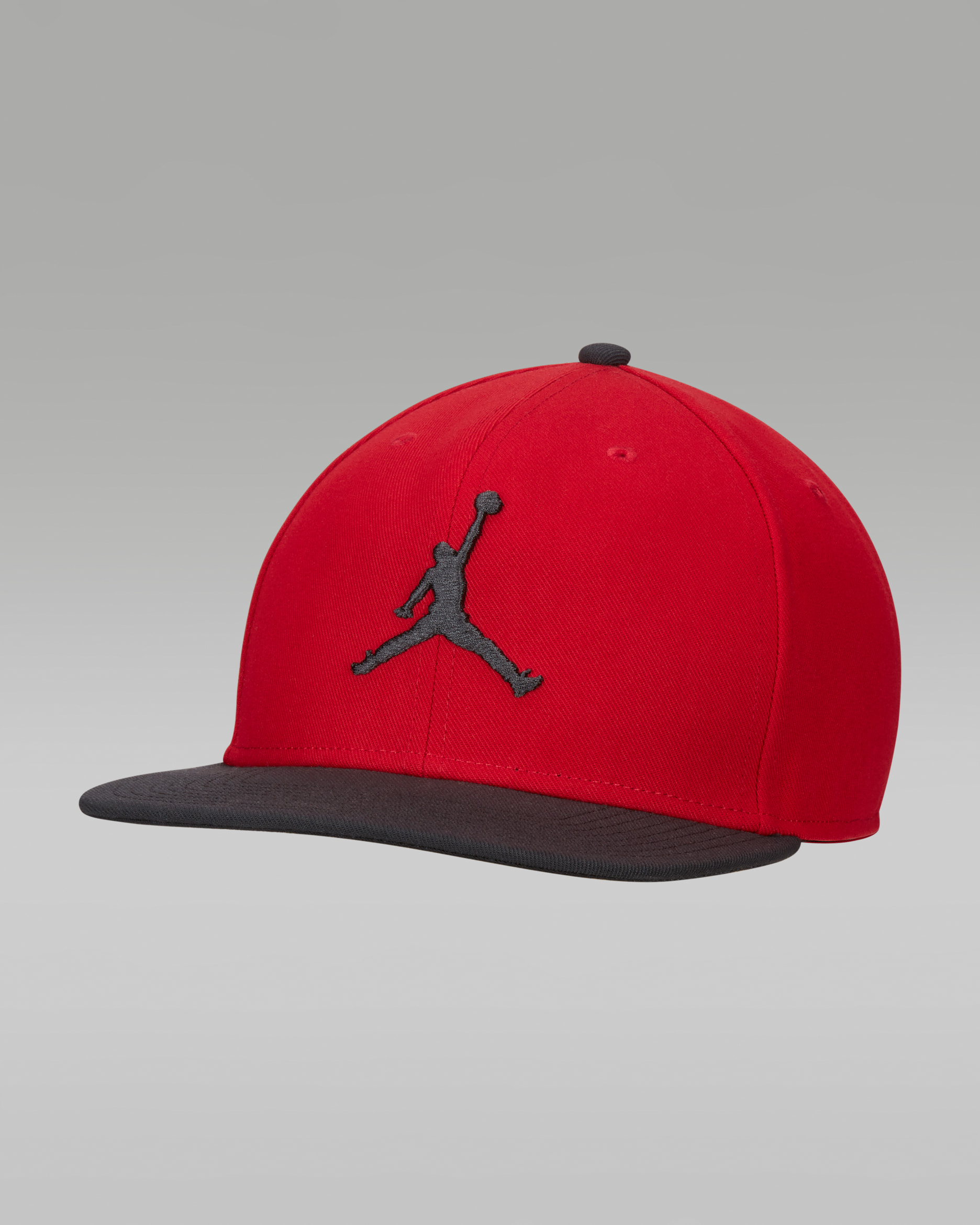 Jordan Pro Jumpman Snapback Hat - Gym Red/Black/Black/Dark Smoke Grey