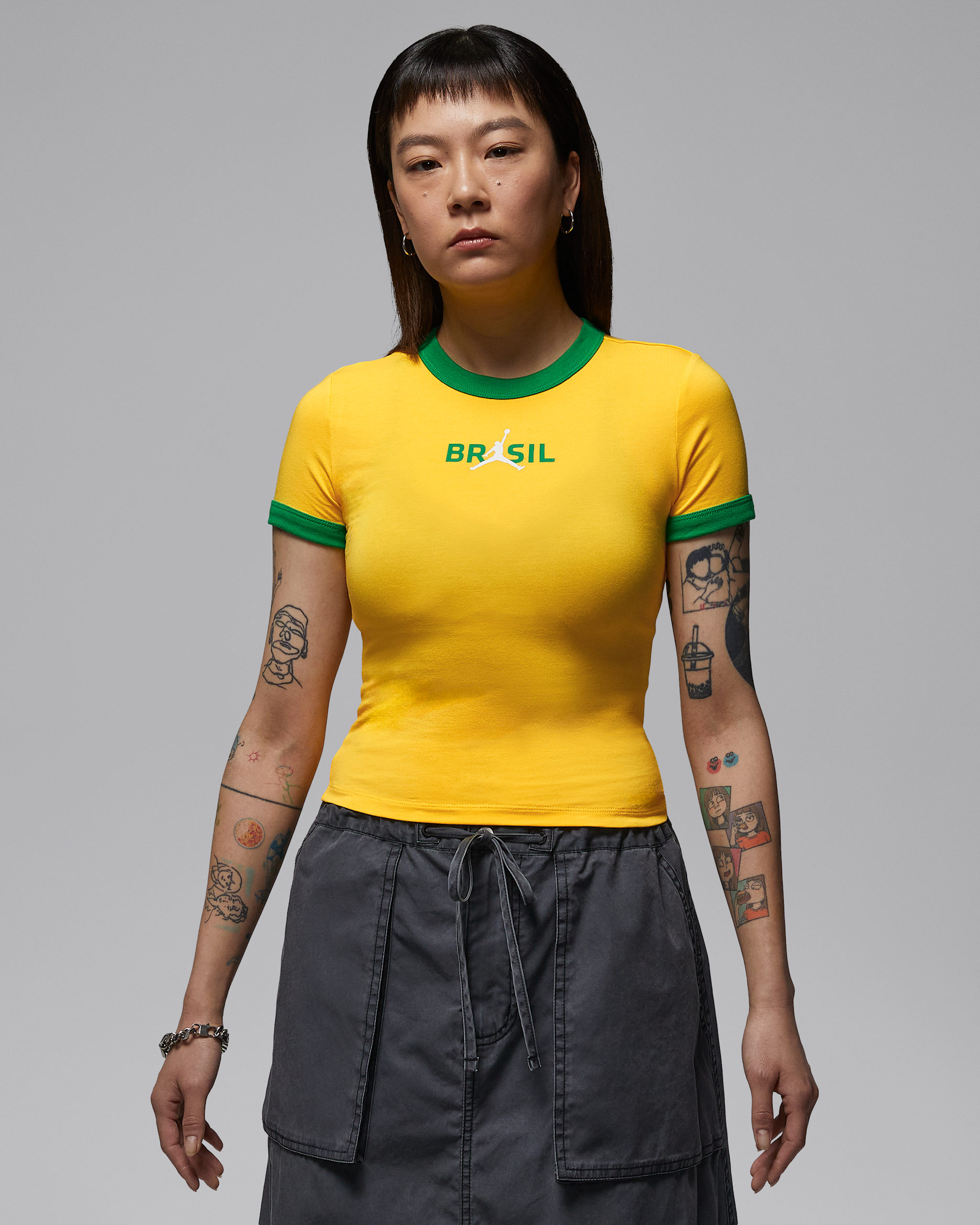 Jordan Women's Graphic Brazil Crewneck Shirt - Varsity Maize/Lucky Green