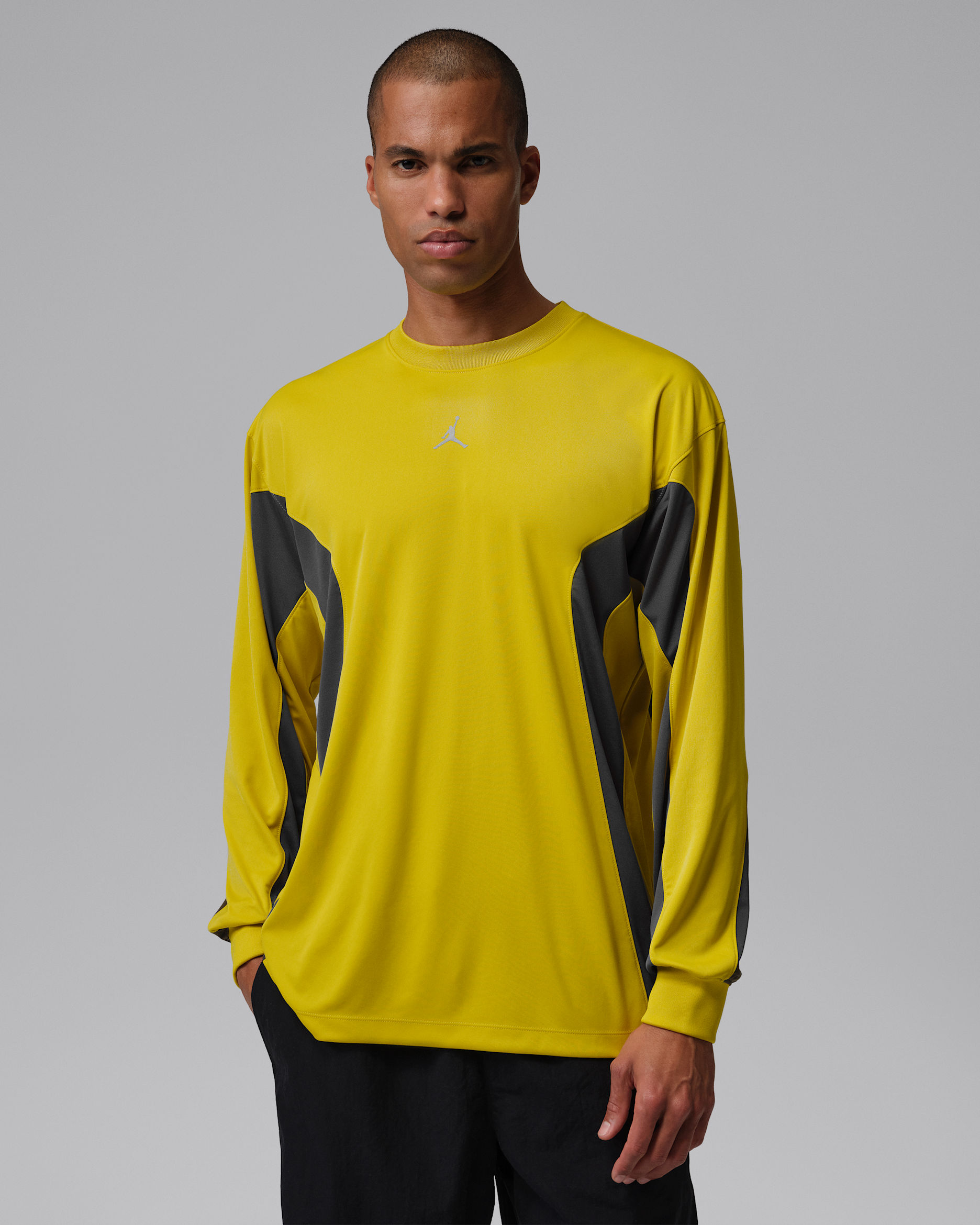 Jordan Brooklyn Men's Hike Mike Graphic Jersey - Bright Citron/Cargo Khaki