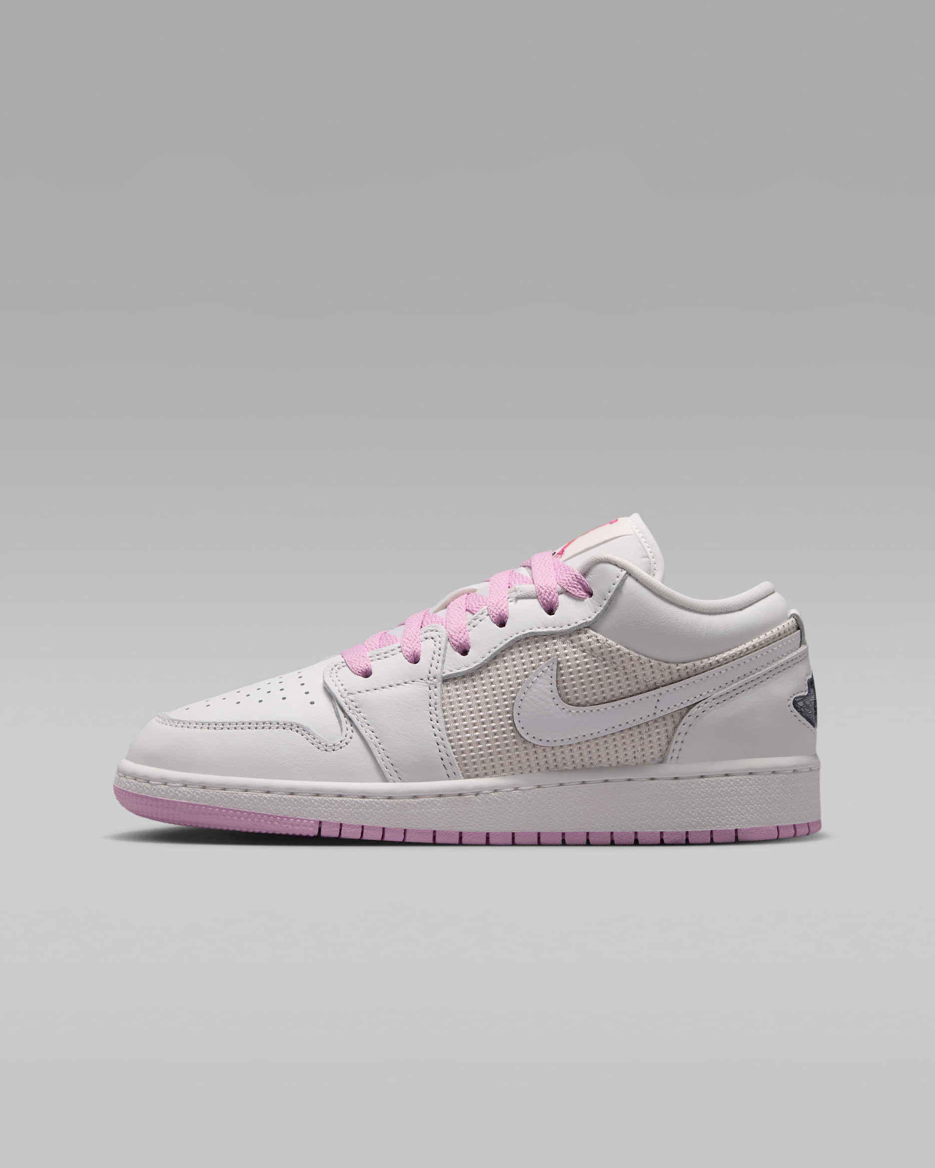 Air Jordan 1 Low SE Older Kids' Shoes - Summit White/Light Arctic Pink/Silver