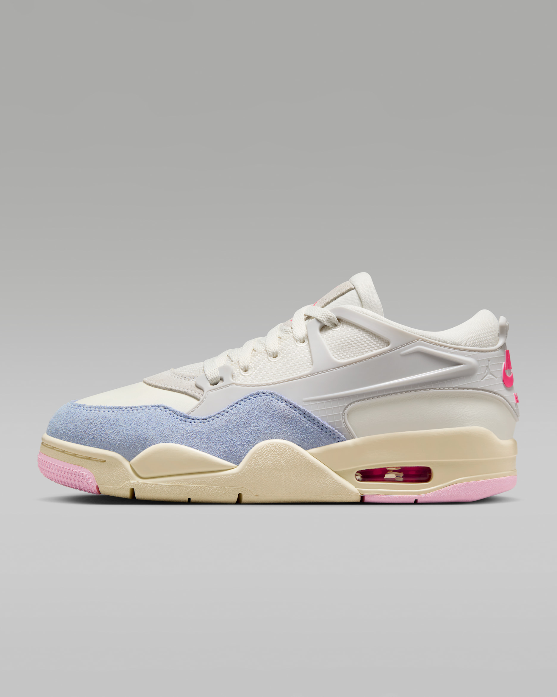 Sapatilhas Air Jordan 4 RM para mulher - Photon Dust/Sail/Coconut Milk/Rosa Hyper