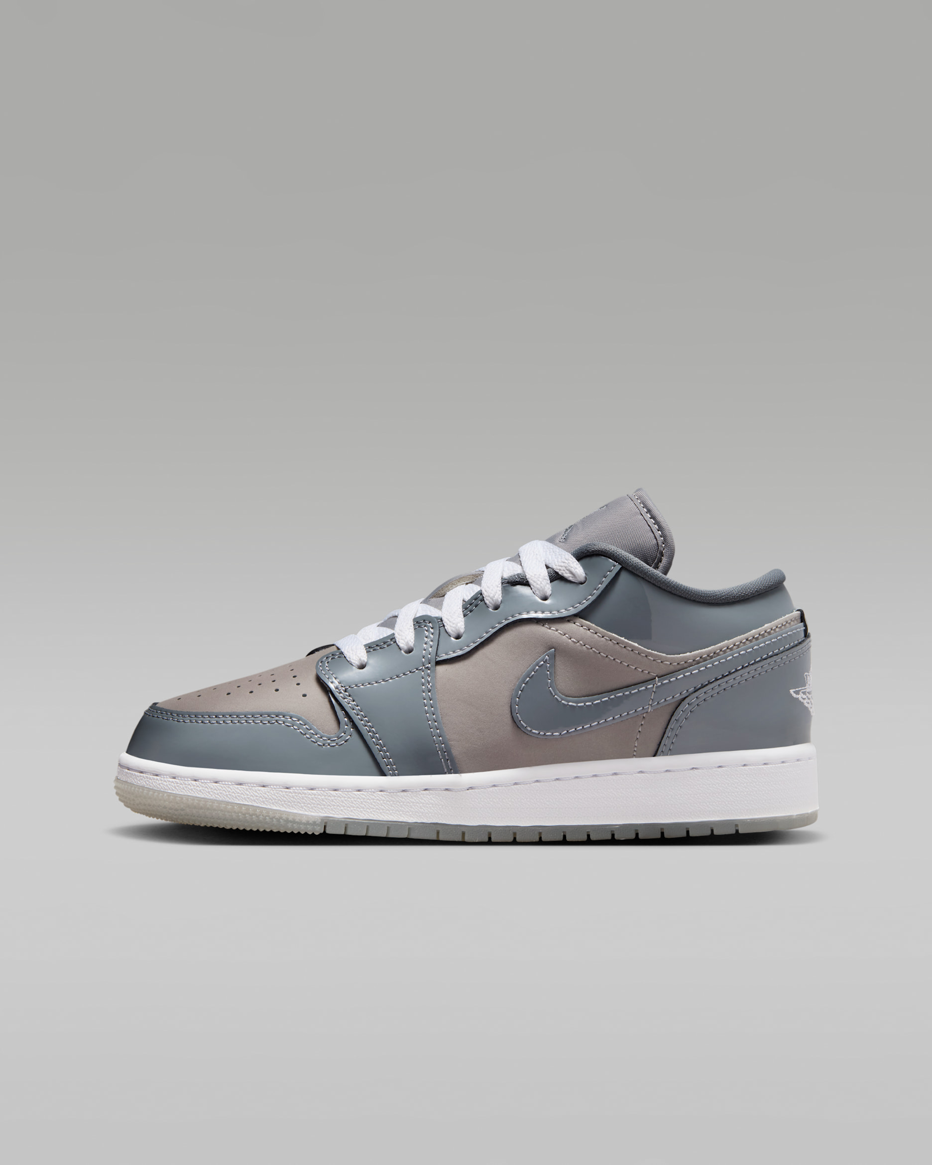 Air Jordan 1 Low SE Older Kids' Shoes - Medium Grey/White/Cool Grey