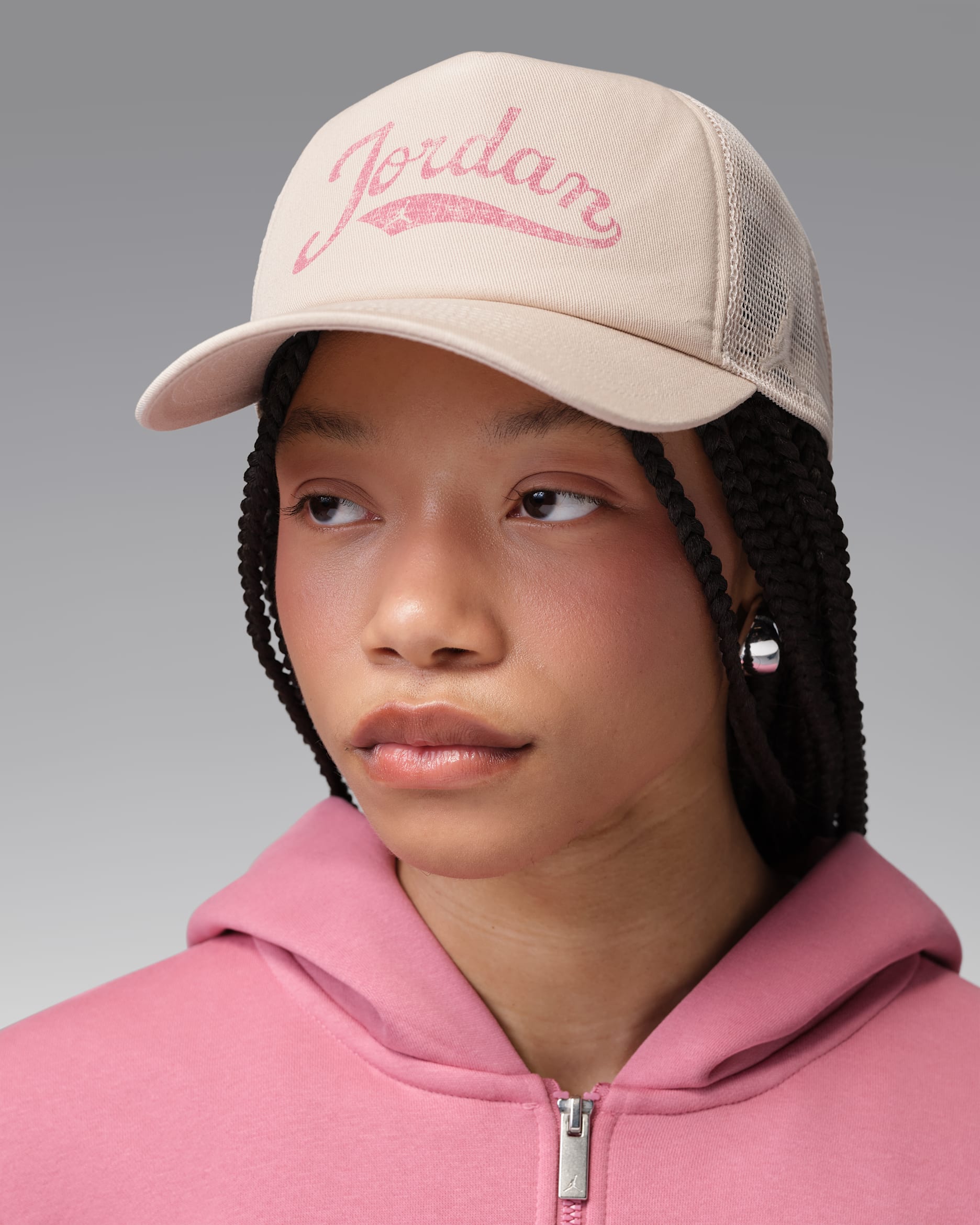 Jordan Rise Structured Trucker Cap - Sand Drift/Sand Drift/Desert Berry