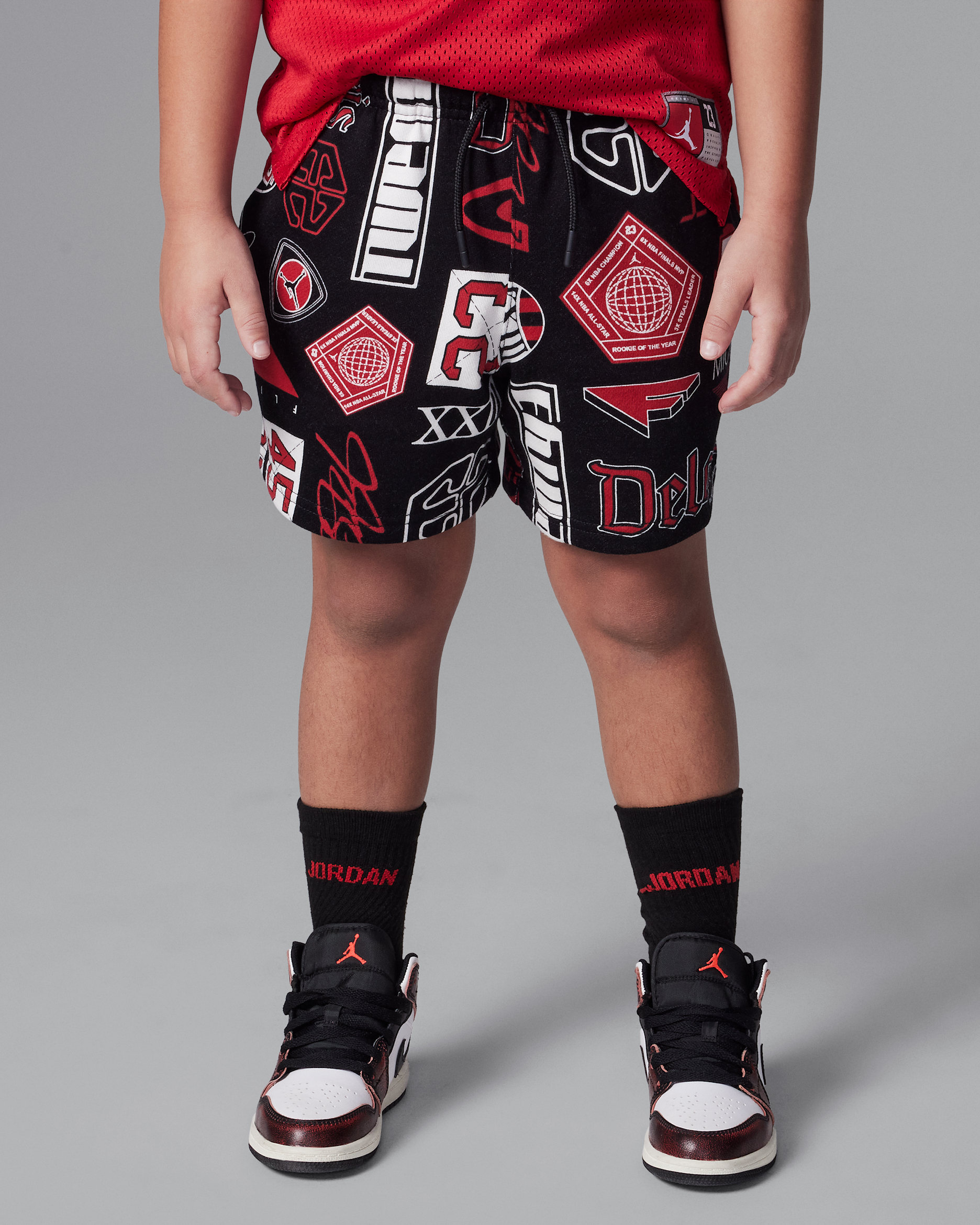 Shorts de French Terry estampados Jordan Essentials para niños de preescolar - Negro