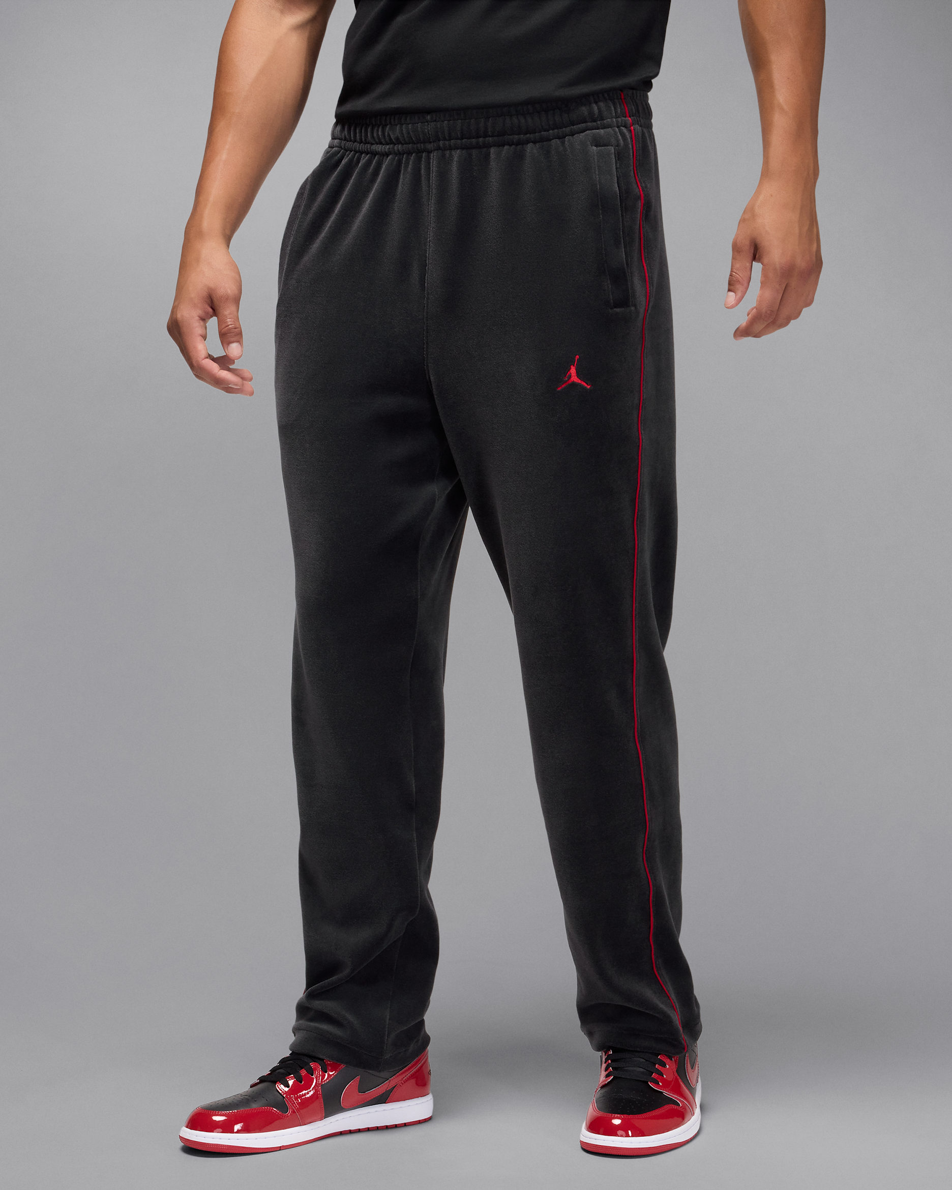 Jordan Brooklyn Men's Velour Track Pants - Black/Gym Red