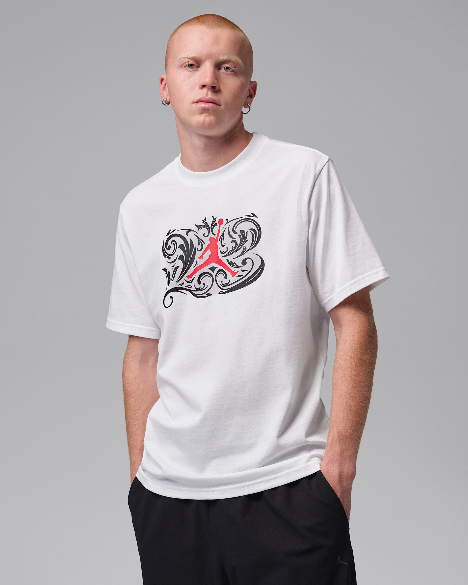 เสื้อยืดกราฟิกผู้ชาย Dri-FIT Jordan Sport - ขาว/University Red