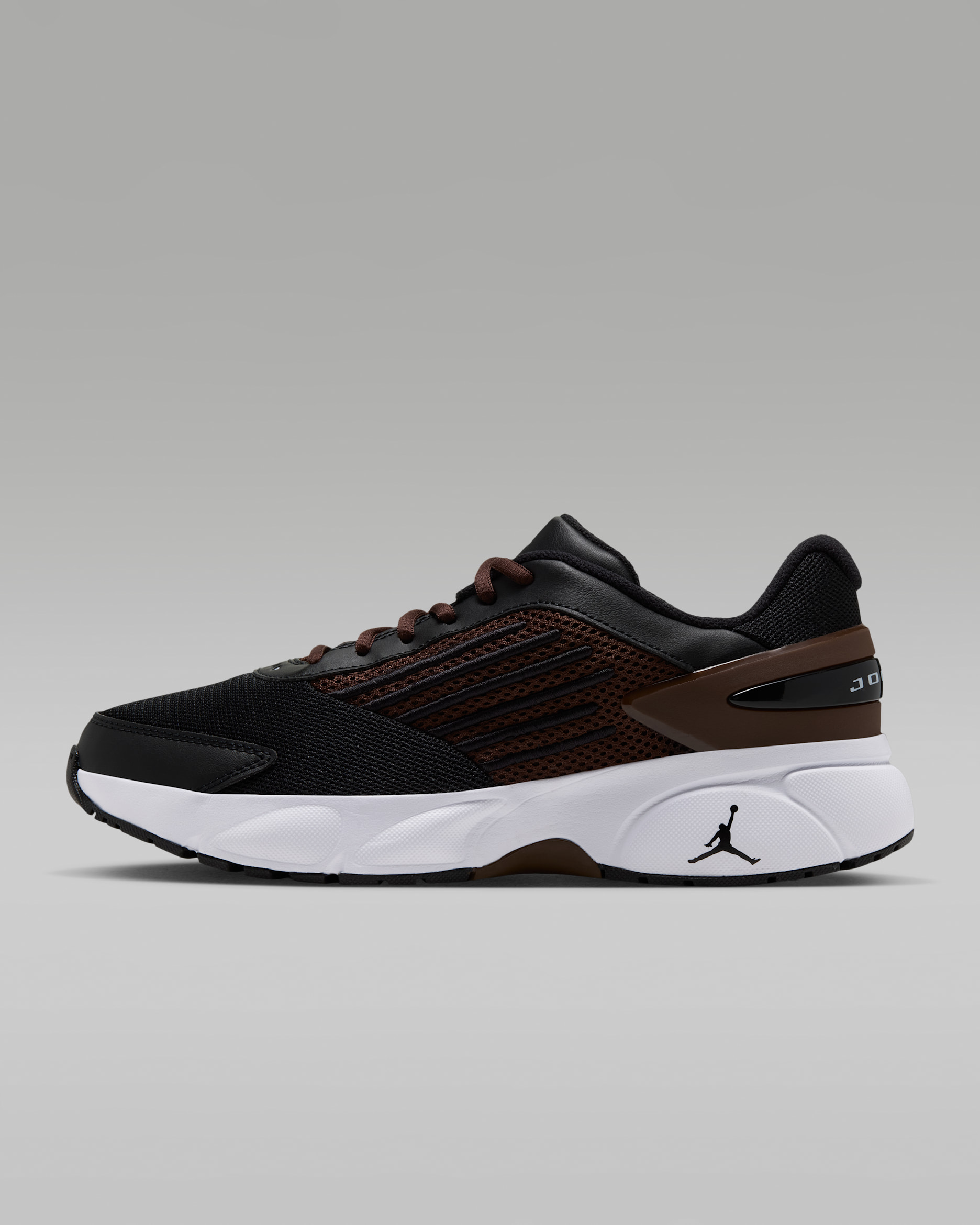 Tenis para mujer Jordan Trunner Flow - Negro/Cacao impresionante/Cacao impresionante/Blanco