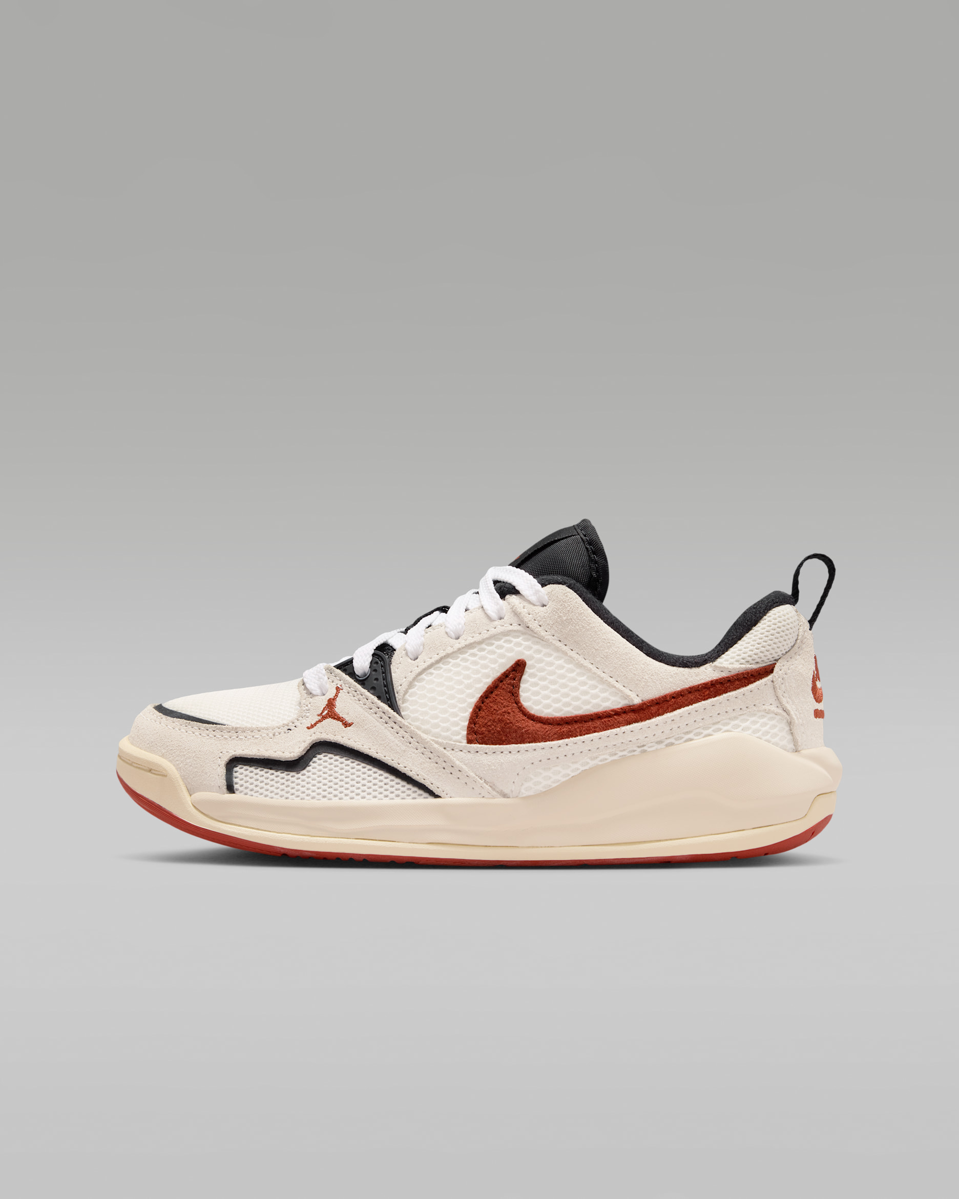 Jordan CMFT Era sko til store barn - Sail/Svart/Light Cream/Redstone