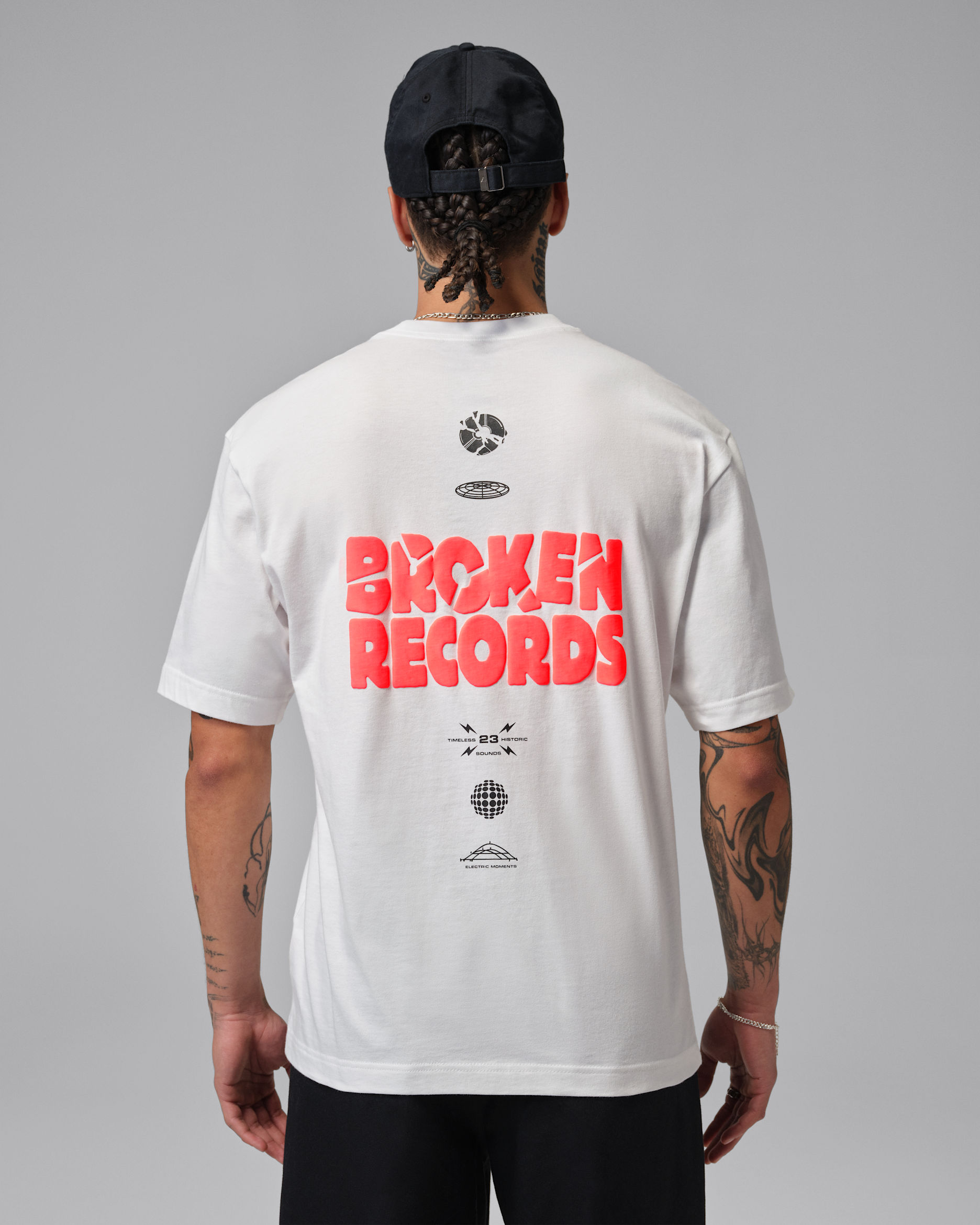 조던 남성용 그래픽 티셔츠 - 화이트/인프라레드 23