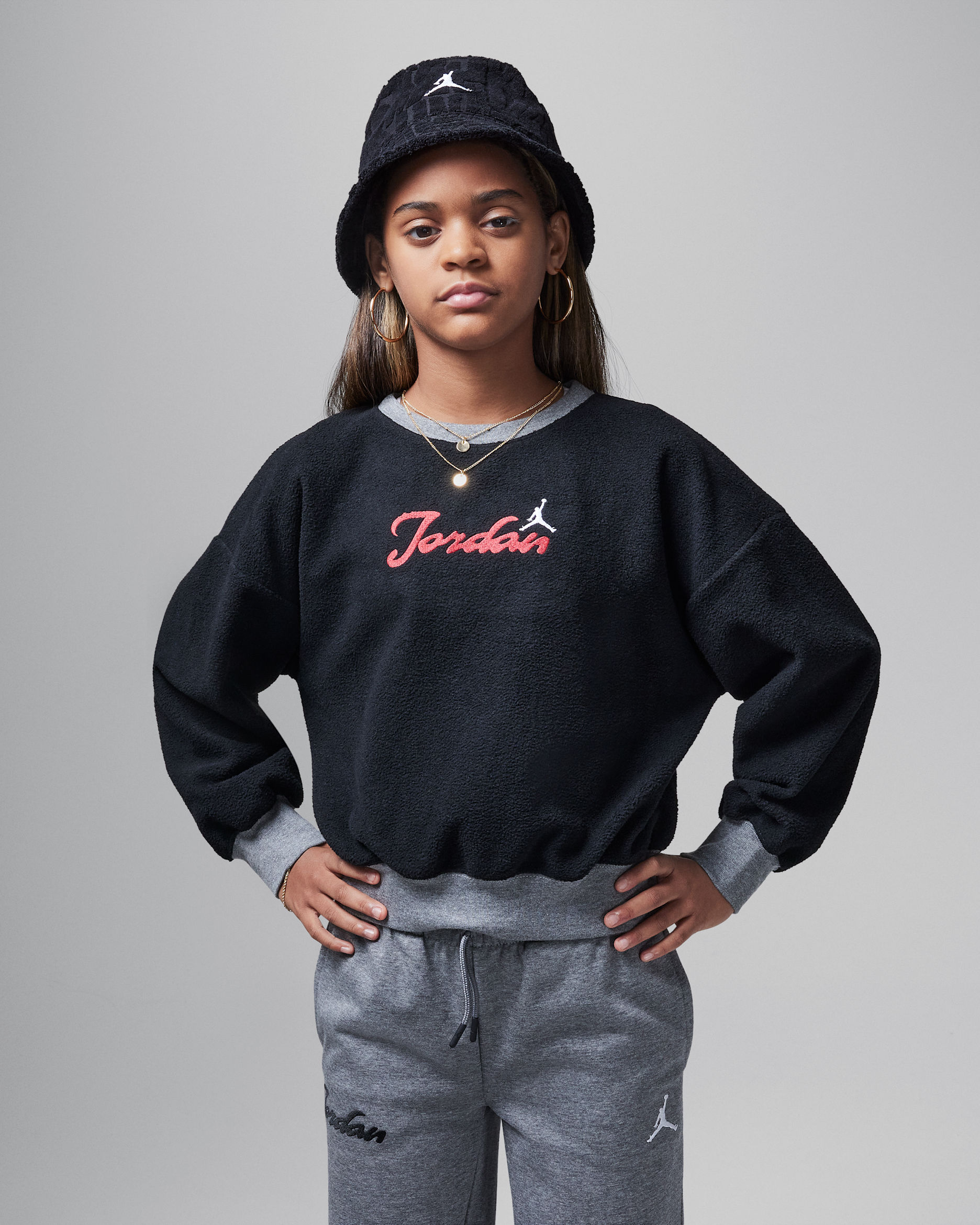 ジョーダン ジュニア メタエンチャントメント コージー クルー - ブラック