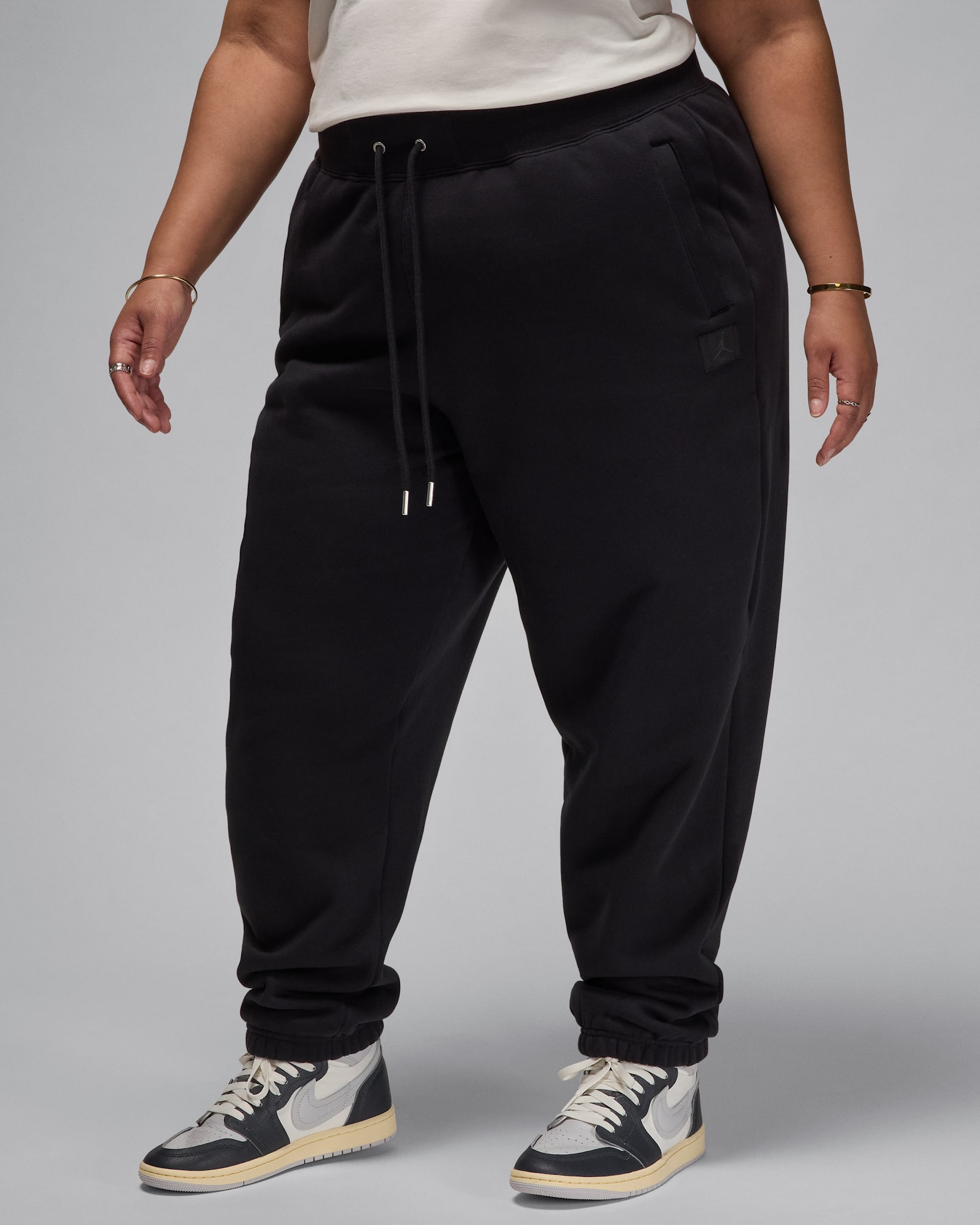 Pants para mujer (talla grande) Jordan Flight Fleece - Negro/Gris humo oscuro