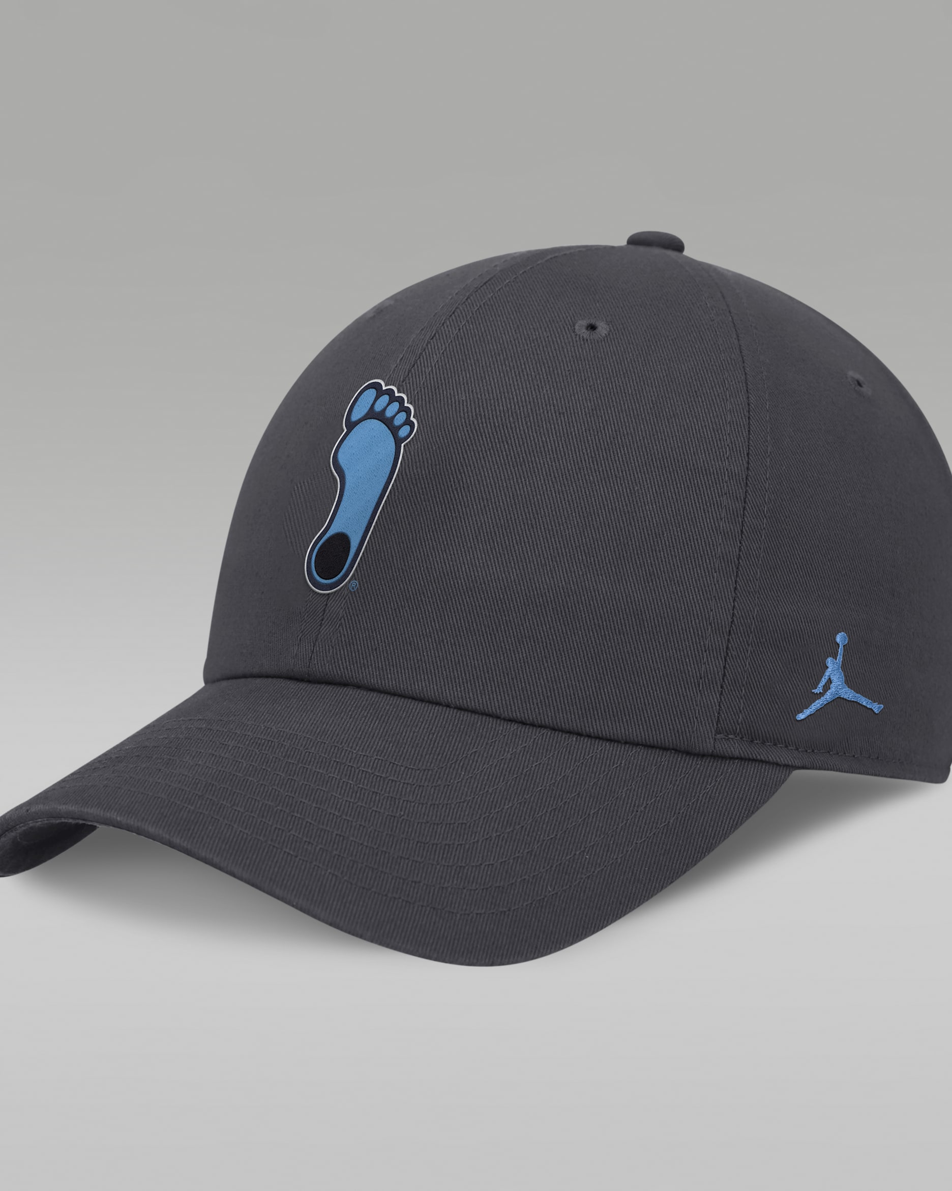 Gorra universitaria marca Jordan ajustable para hombre North Carolina Club - Antracita