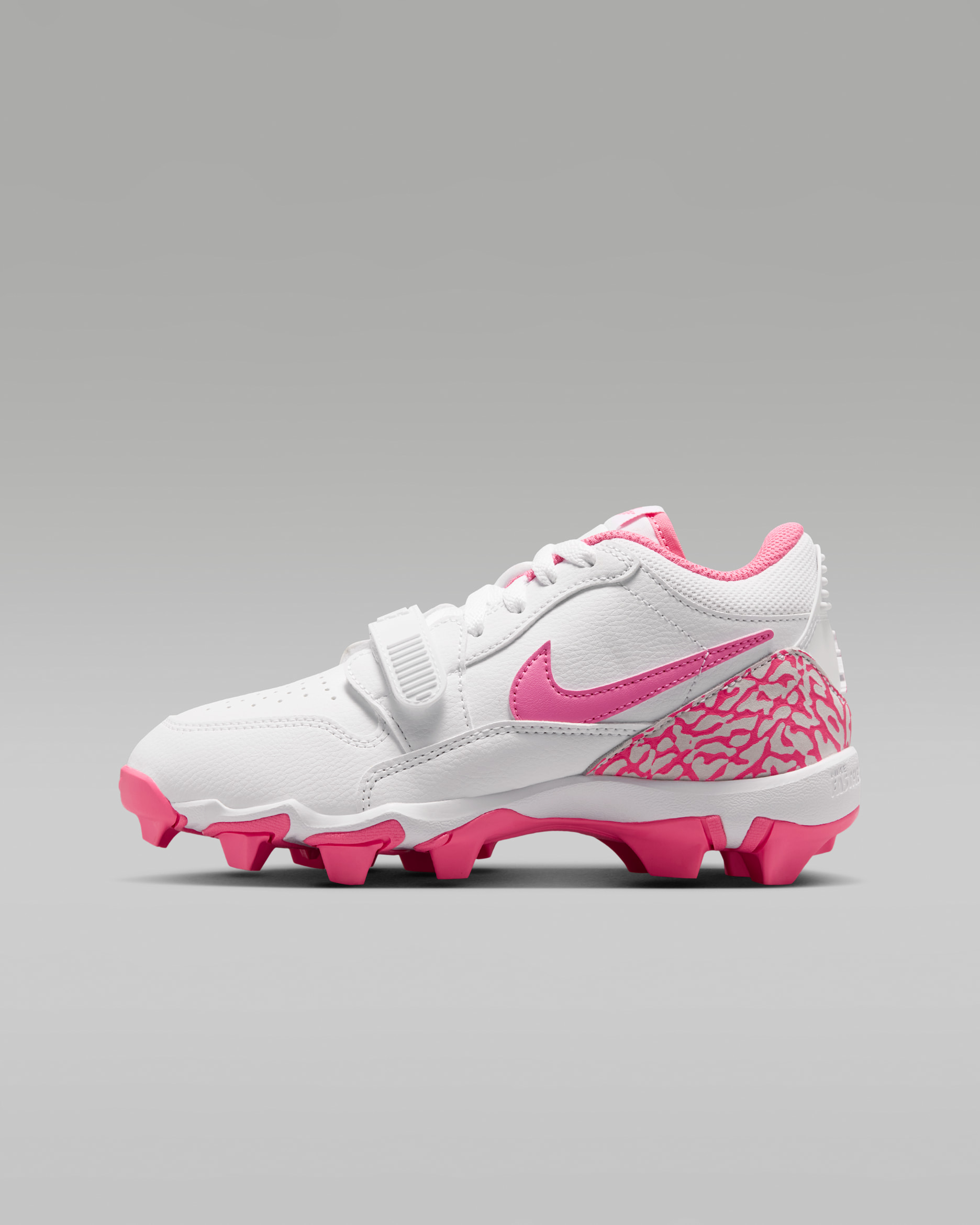 Jordan Legacy 312 Low Little/Big Kids' Cleats - White/White/White/Digital Pink