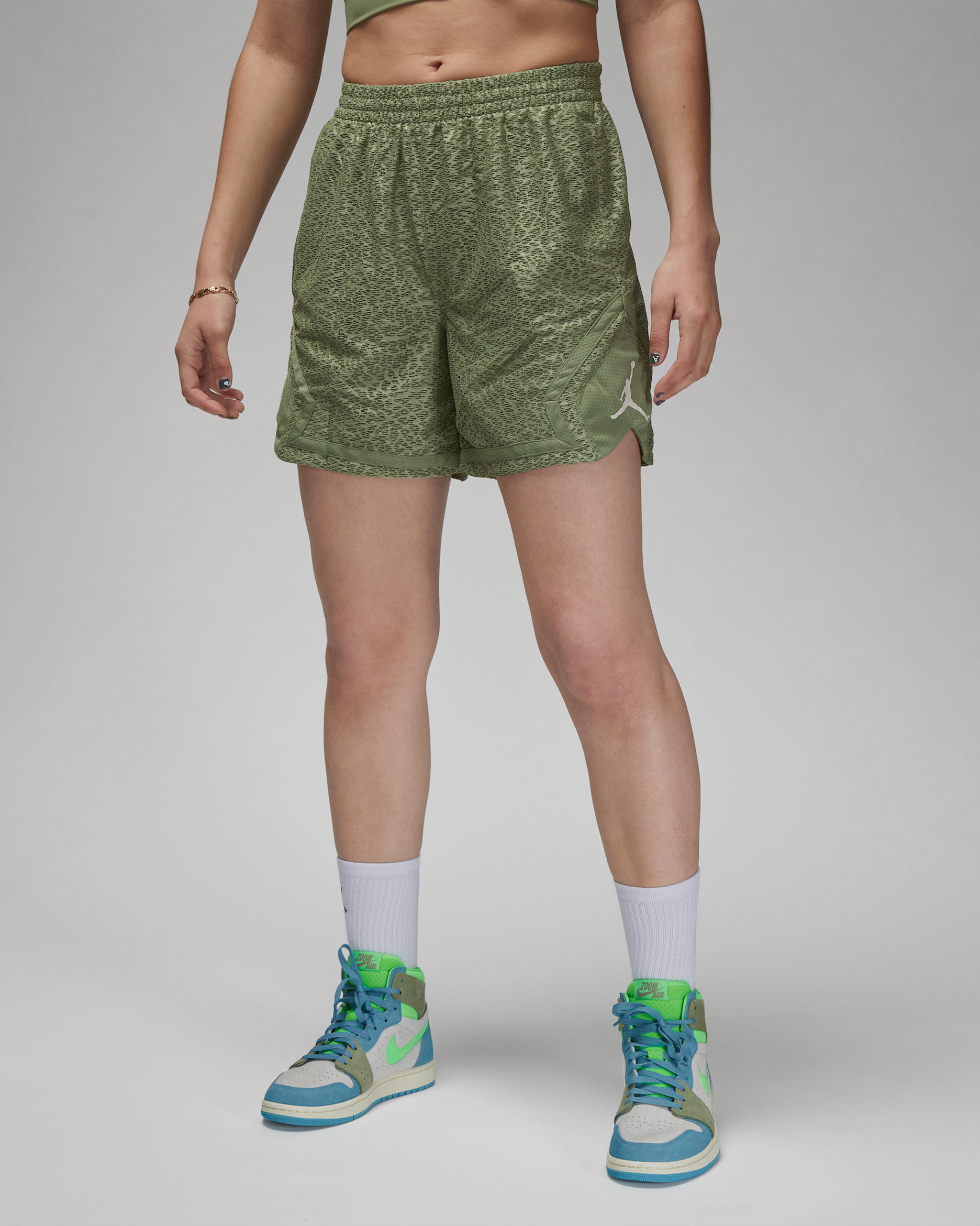 Jordan Sport Women's Diamond Shorts - Oil Green/Phantom