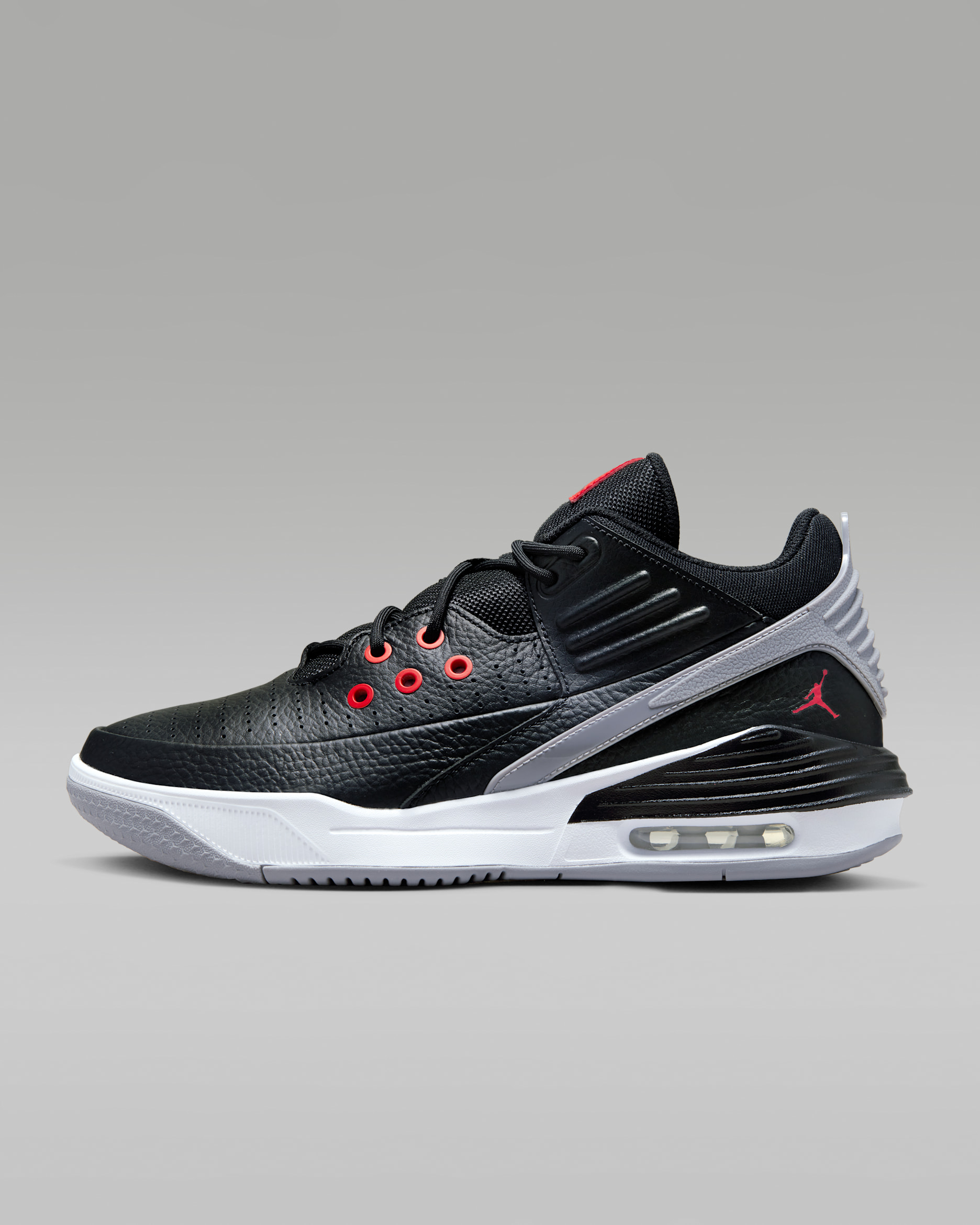 Tenis para hombre Jordan Max Aura 5 - Negro/Blanco/Gris cemento/Rojo universitario